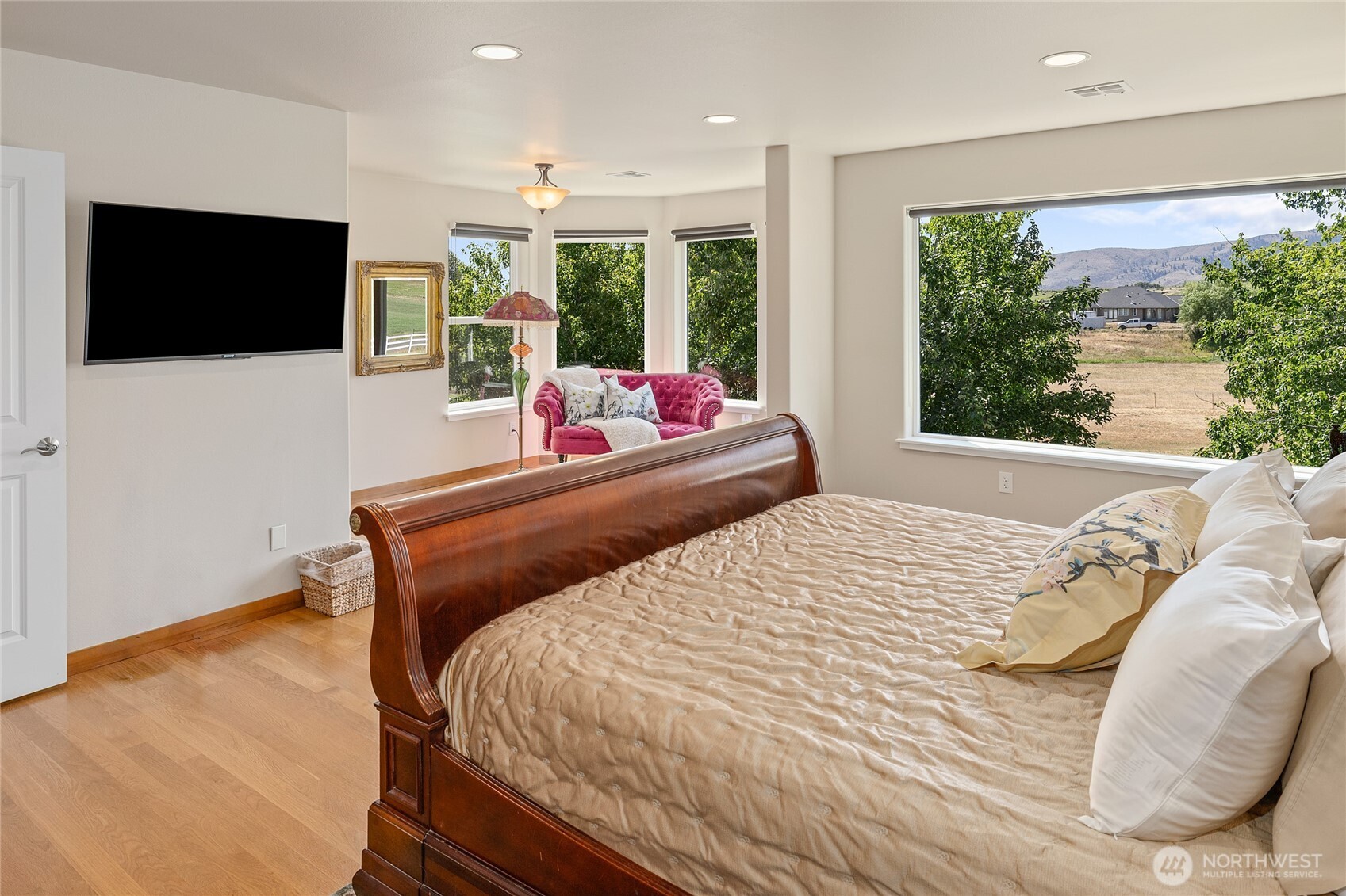 70 Majestic Heights Drive Property Photo 23