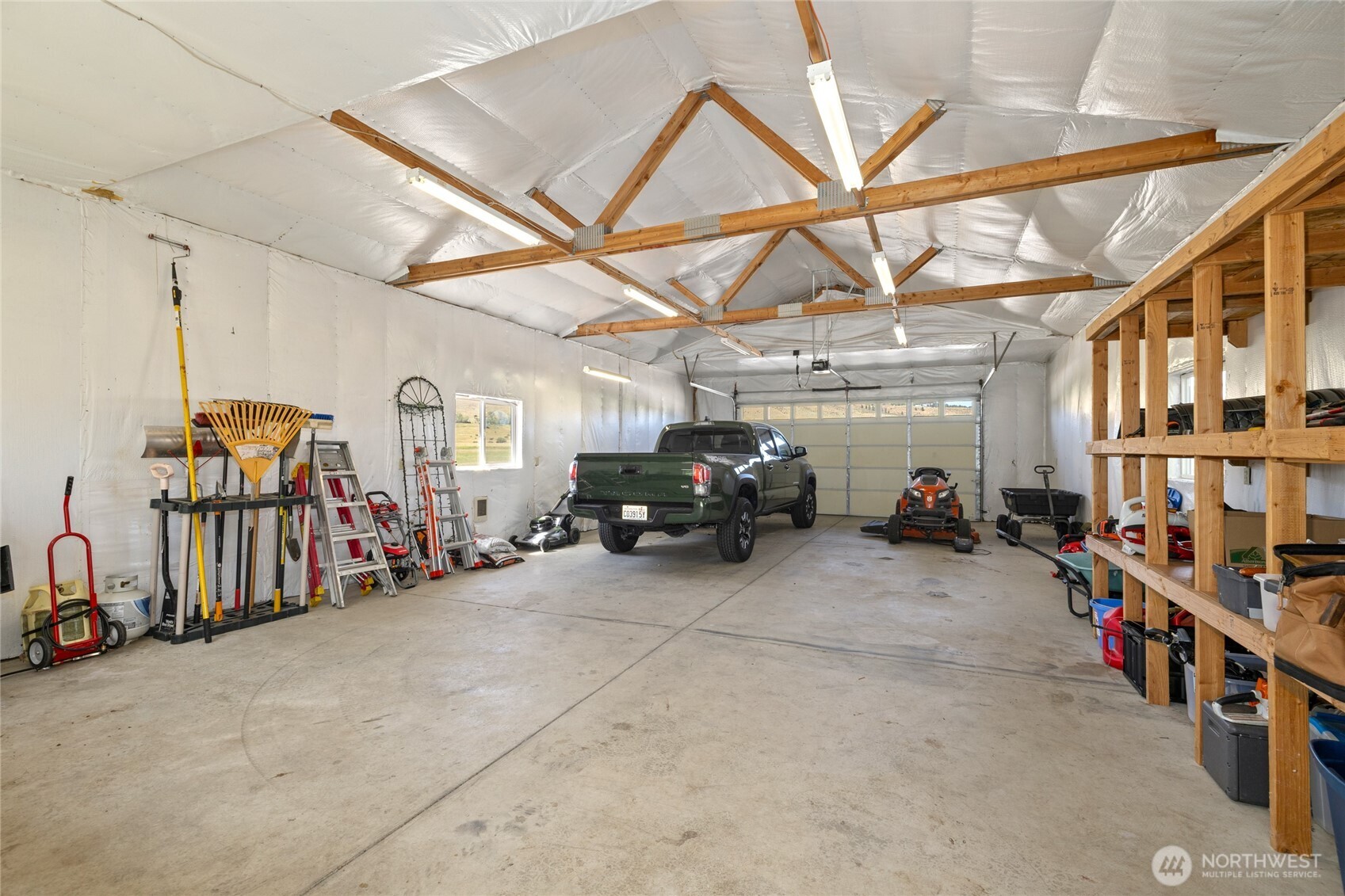 70 Majestic Heights Drive Property Photo 32