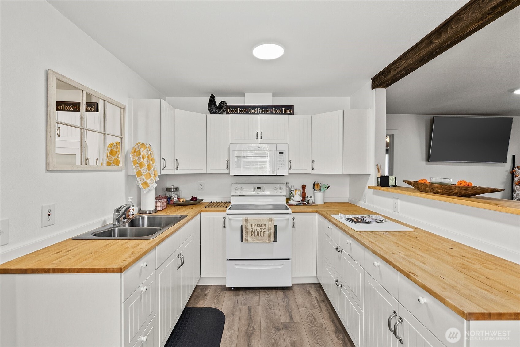 173 Beach Road Property Photo 11
