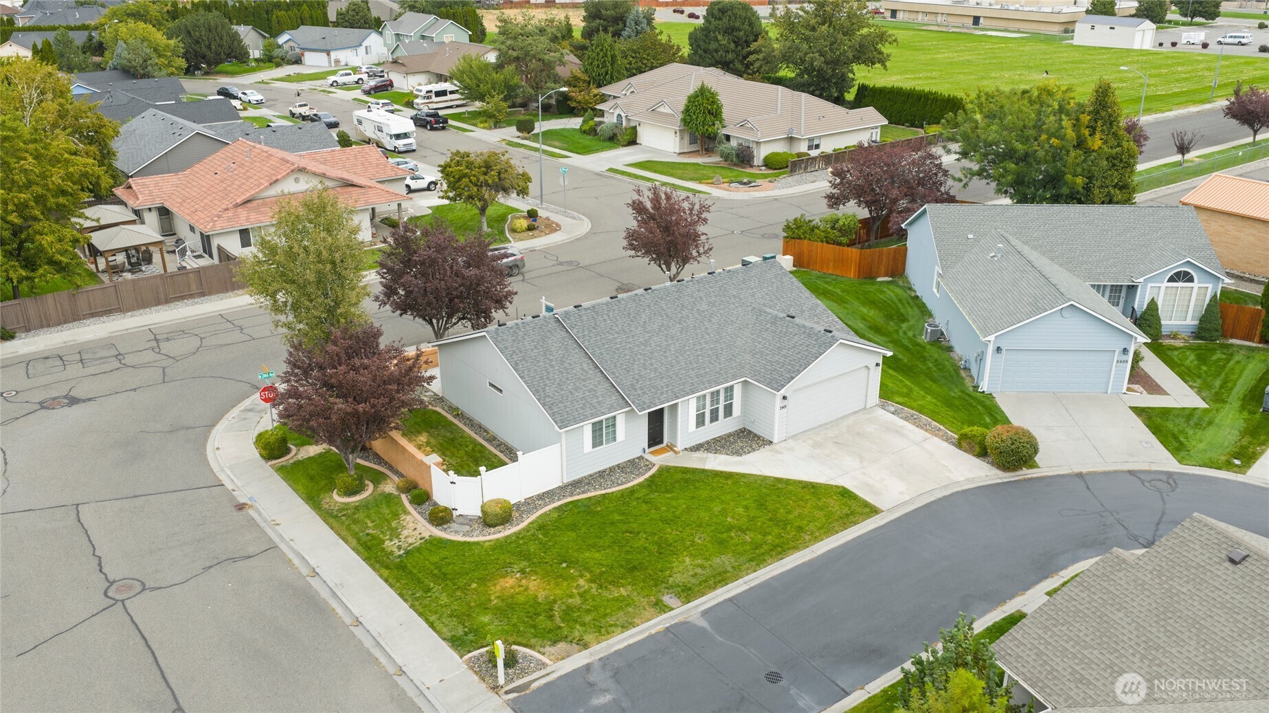 2401 S Arthur Court Property Photo 22