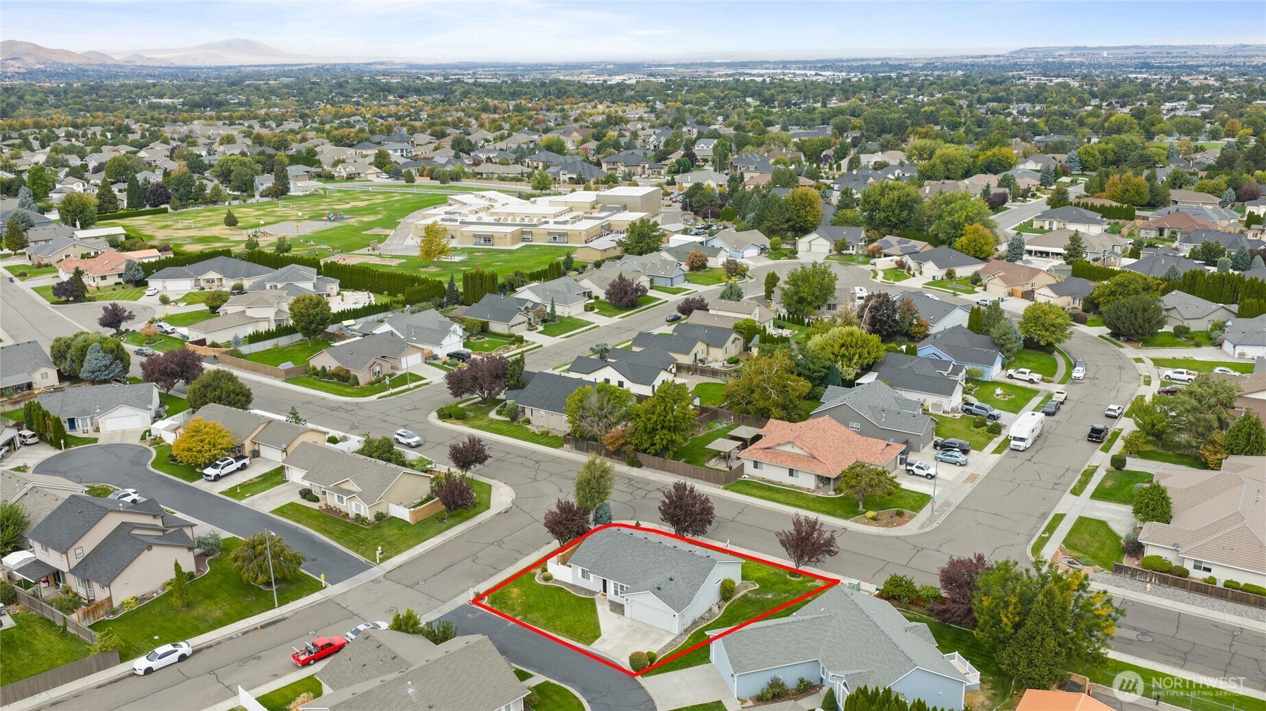 2401 S Arthur Court Property Photo 23