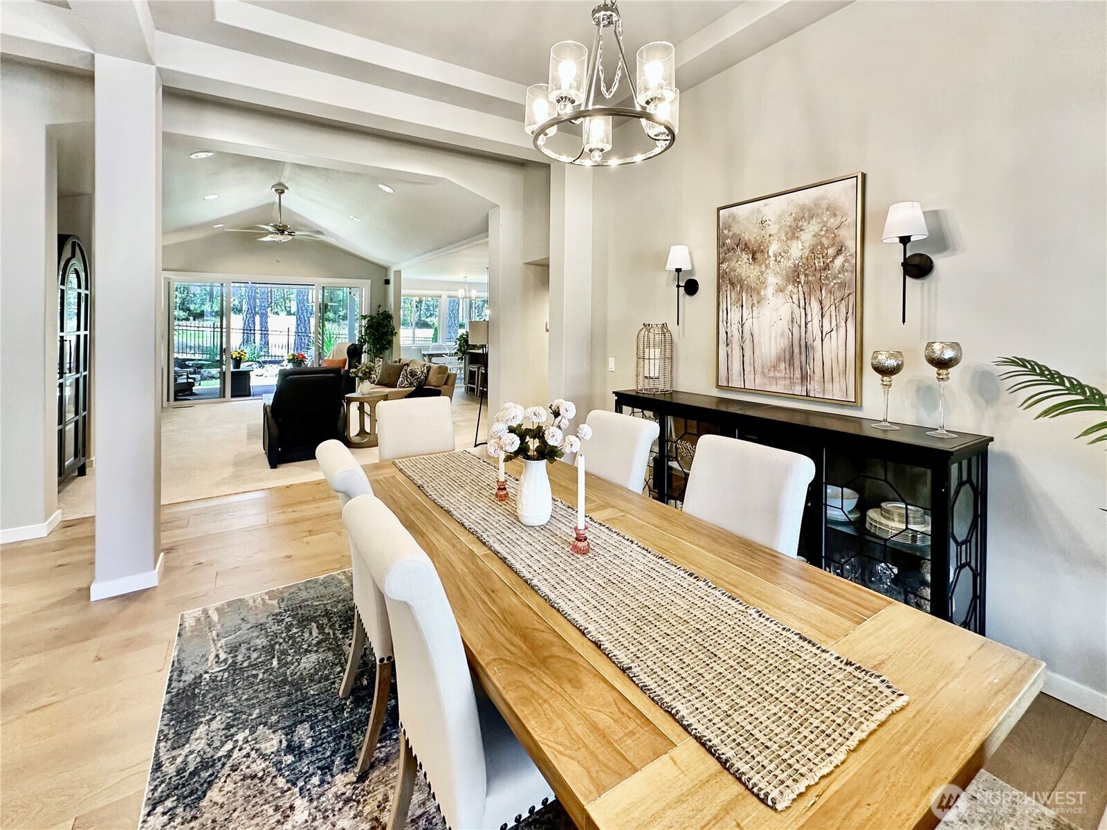 4411 Caddyshack Drive Property Photo 5