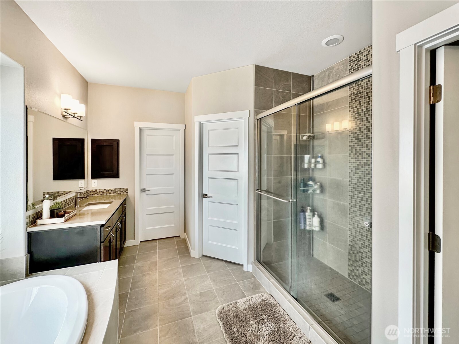 4411 Caddyshack Drive Property Photo 24