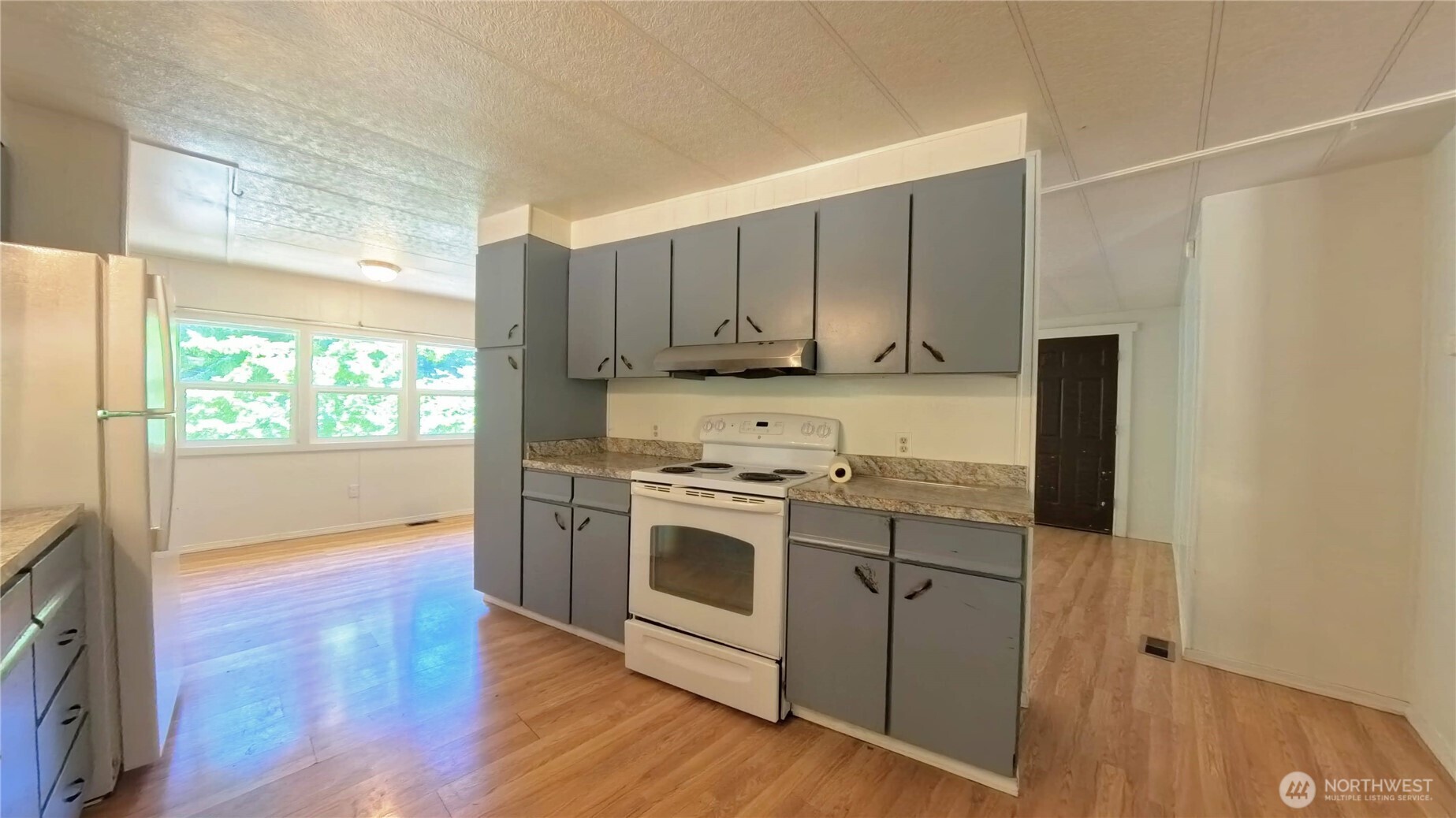 650 N Lake Cushman Road Property Photo 5