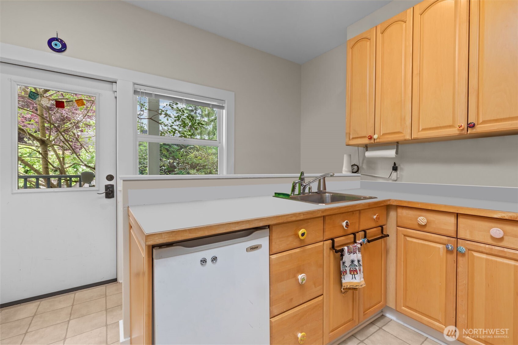 4510 Thackeray Property Photo 31