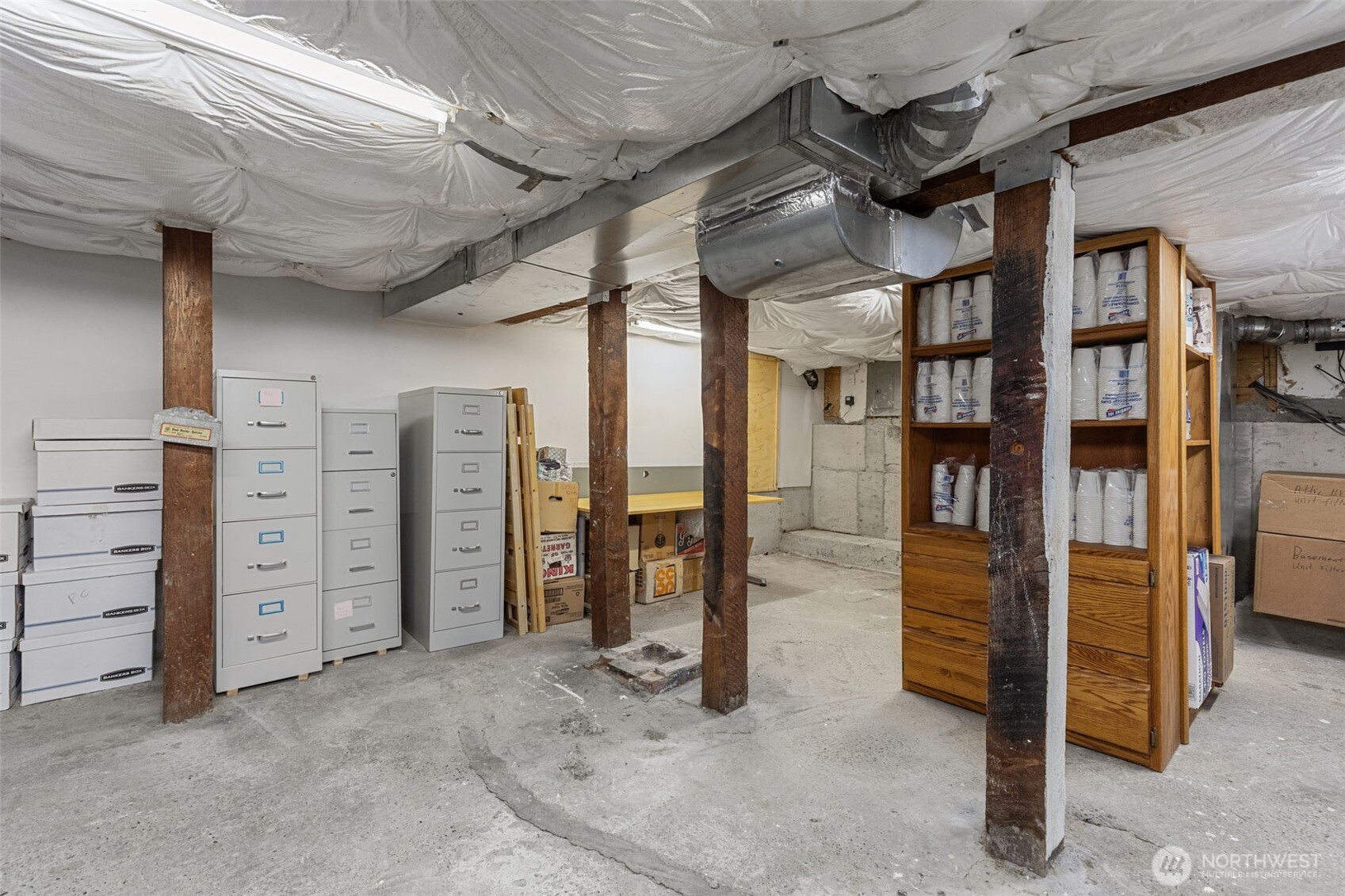 4510 Thackeray Property Photo 33