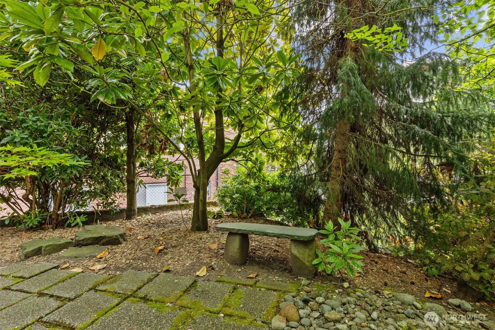 4510 Thackeray Property Photo 37