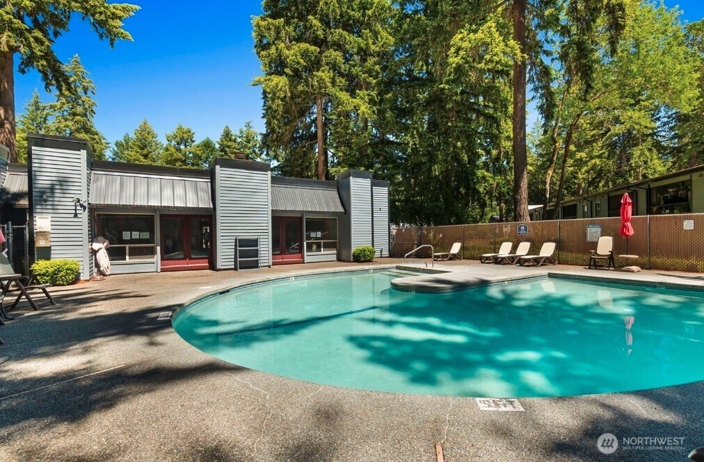 8401 Zircon Drive C38 Property Photo 3