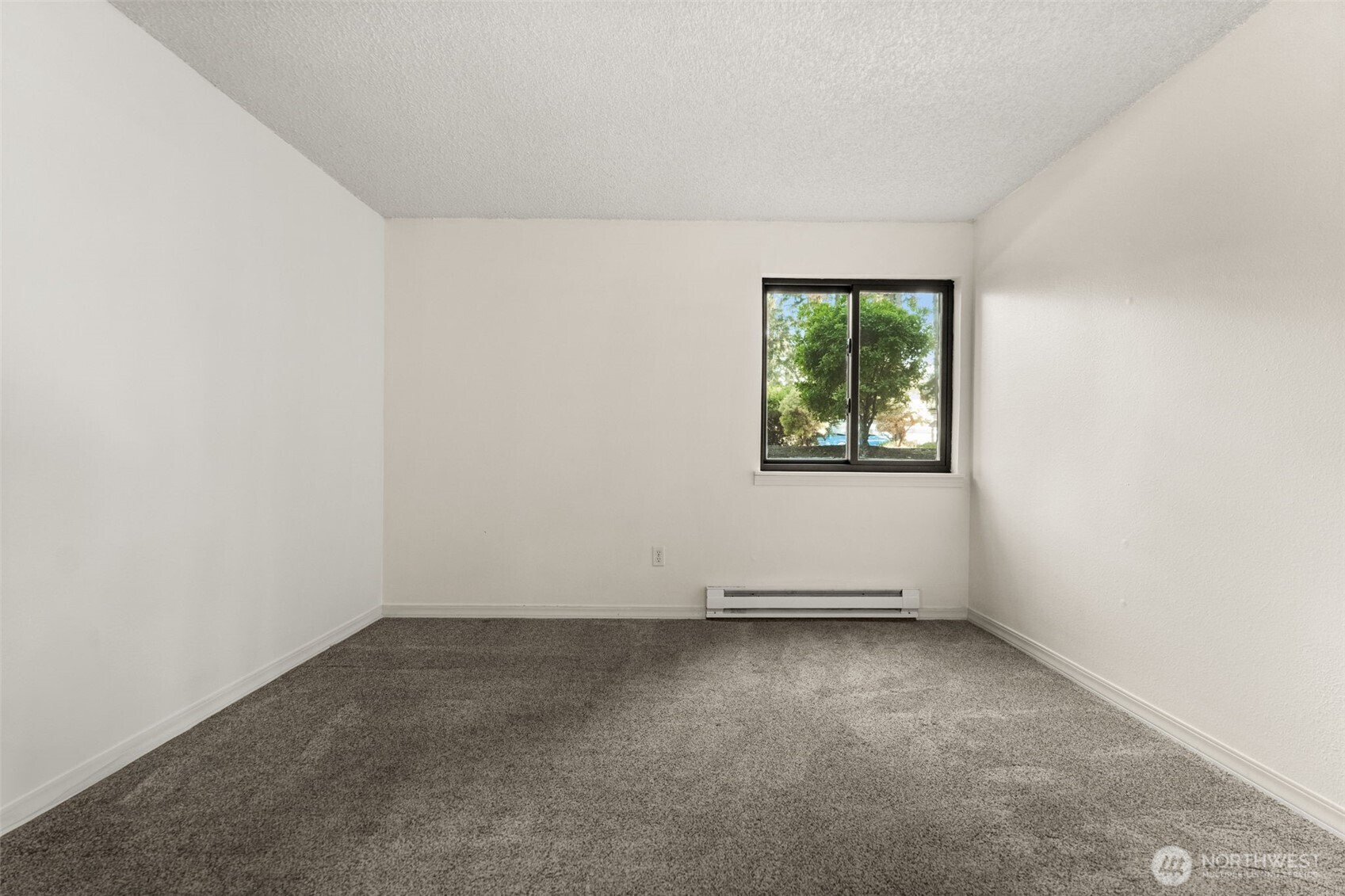 8401 Zircon Drive C38 Property Photo 14