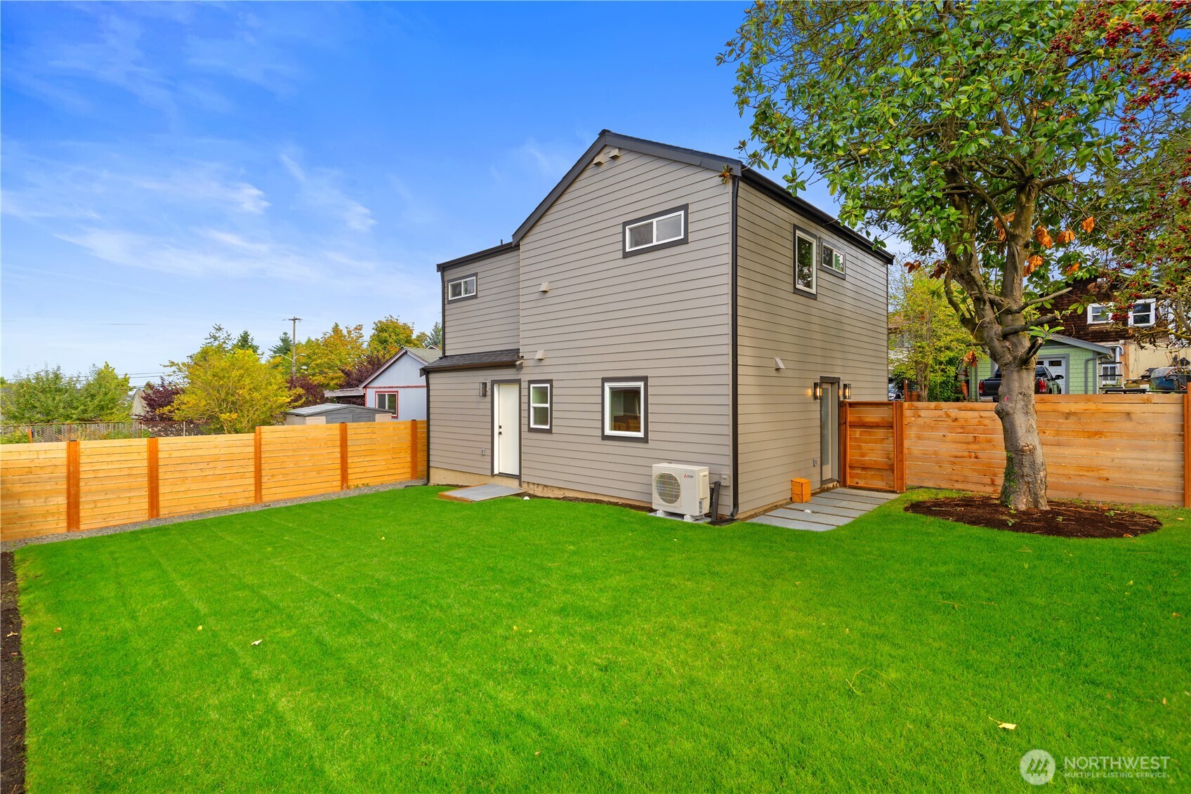 9620 Lindsay Place Property Photo 3