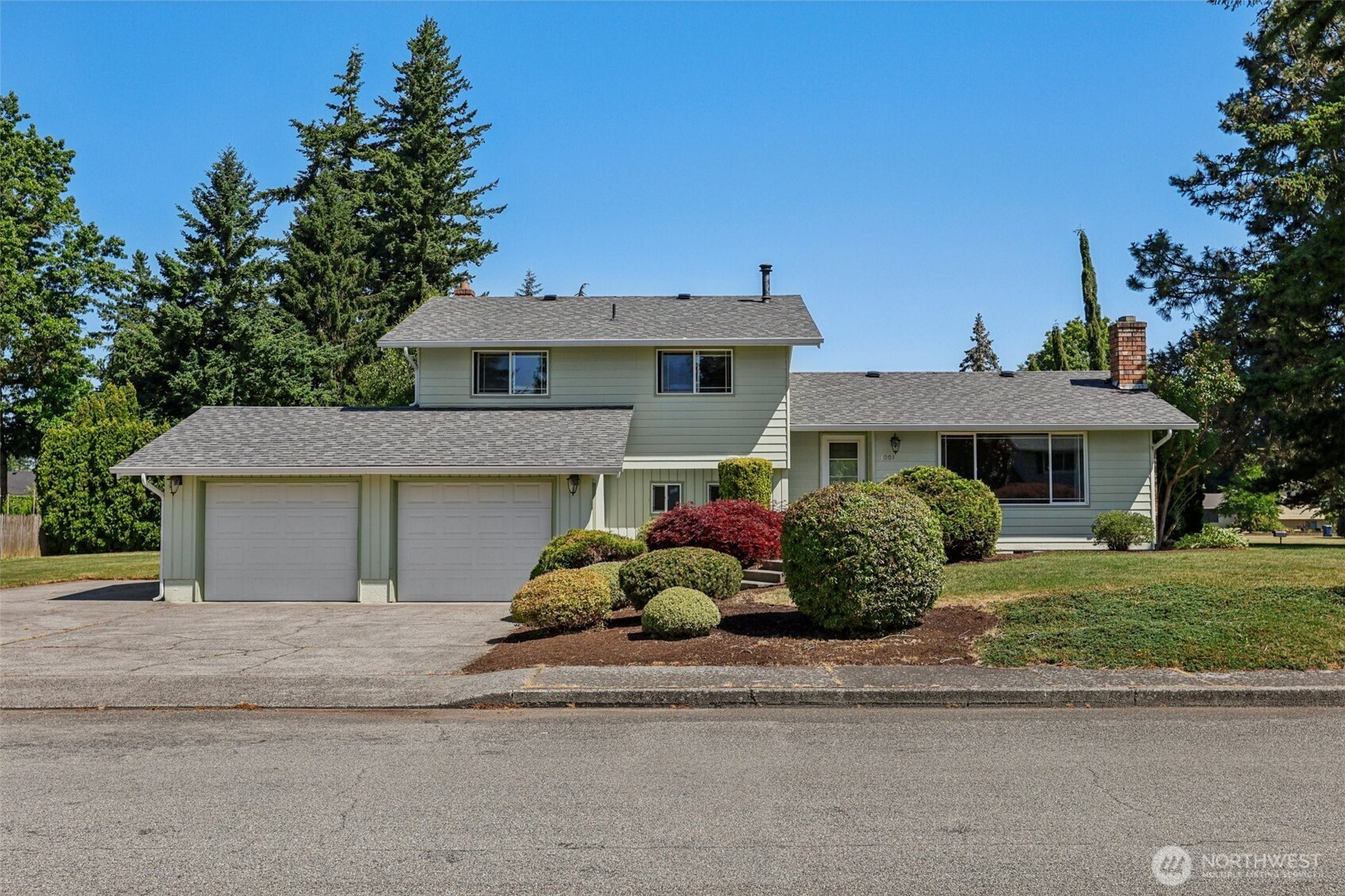 1001 Garden Drive Property Photo 1