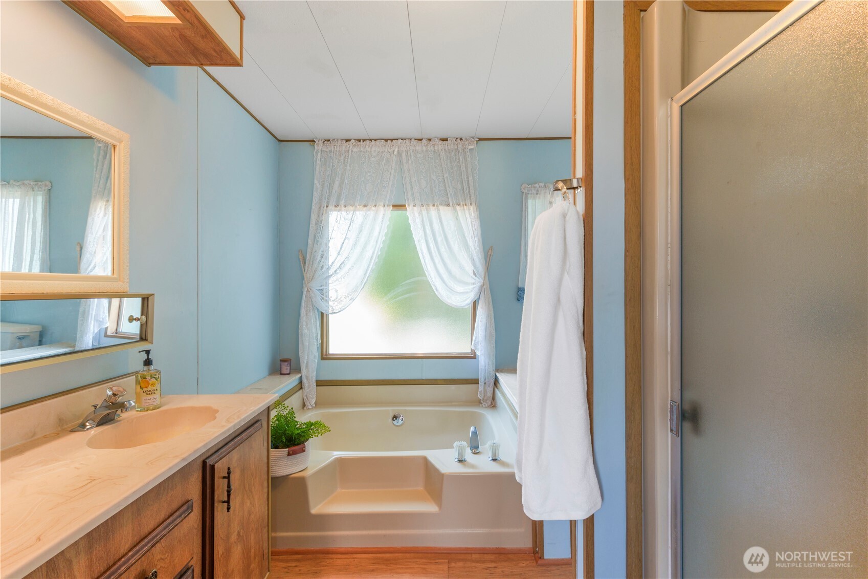 2725 E Fir Street 106 Property Photo 17