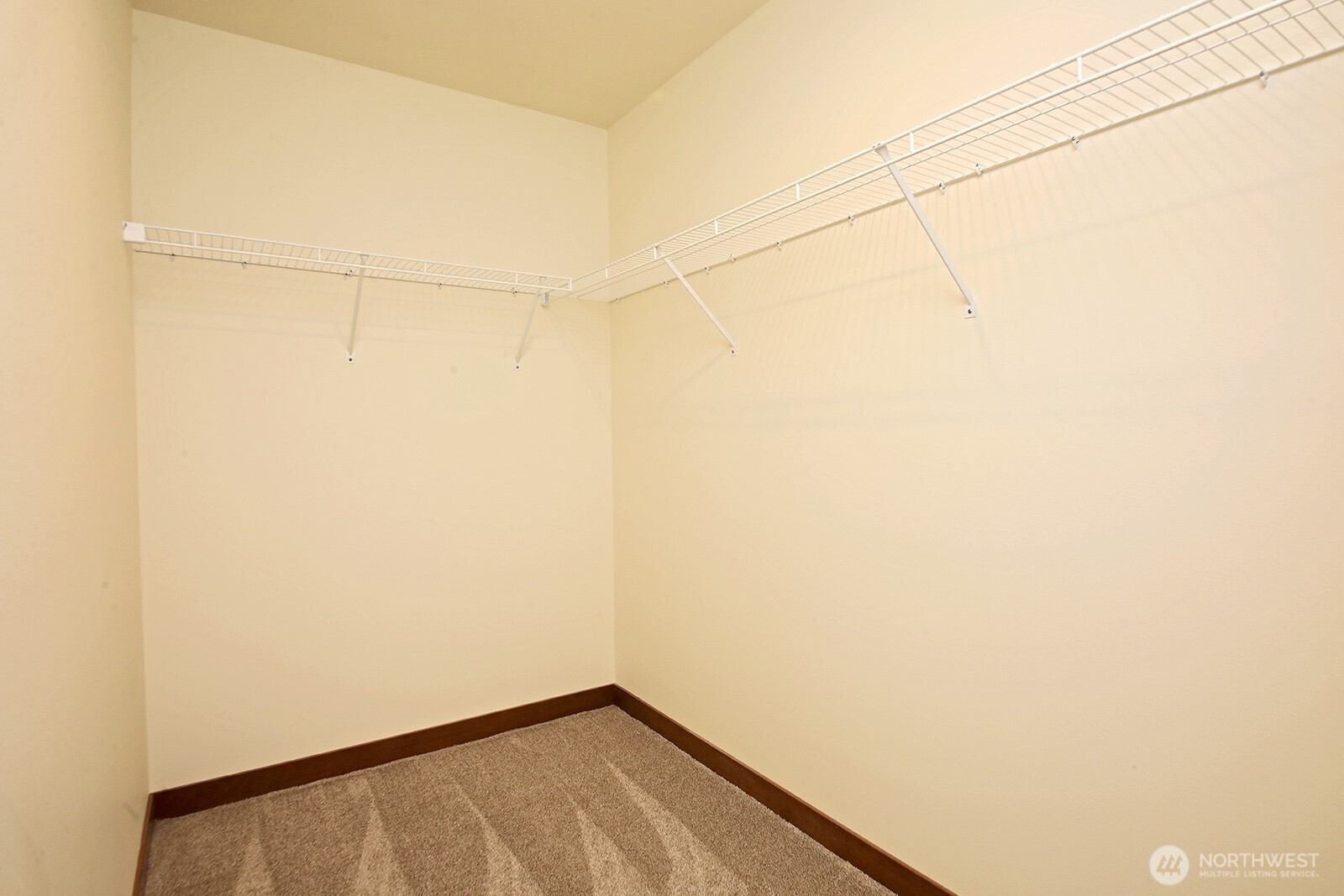 683 3rd Street 1(a) Property Photo 23