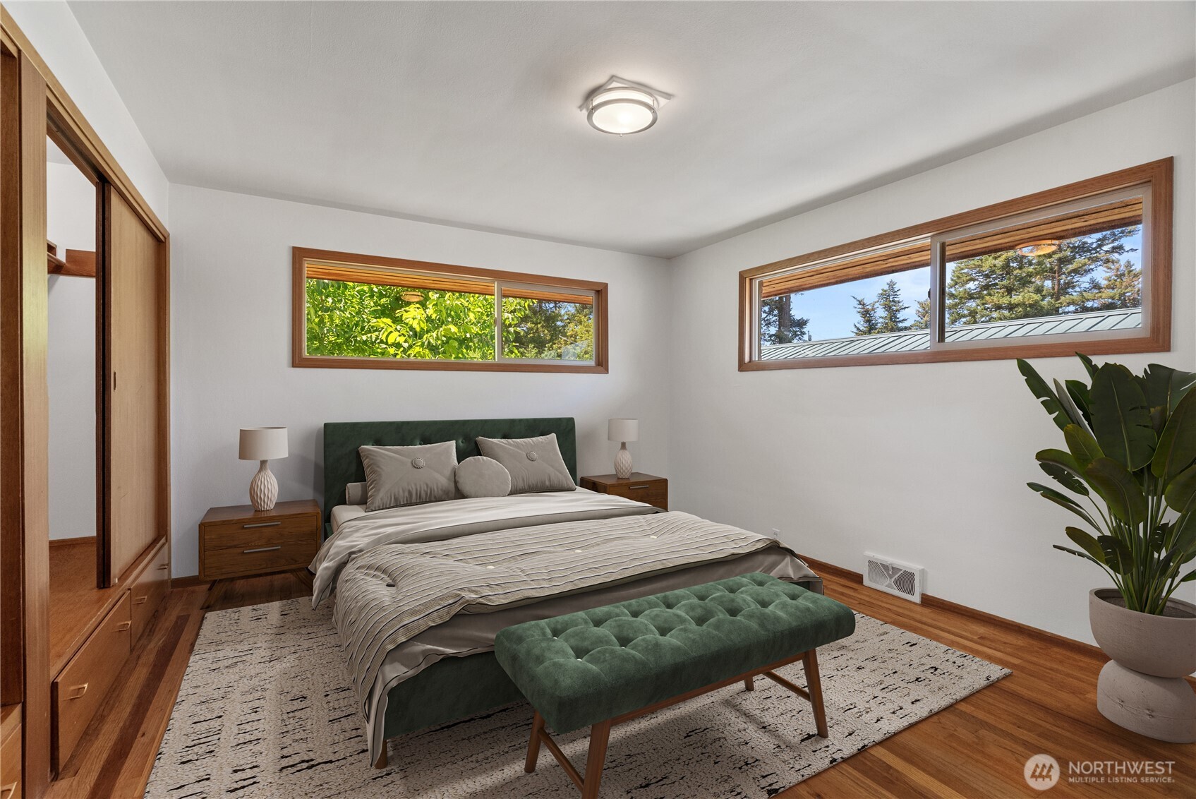 860 E 2nd Avenue Property Photo 12