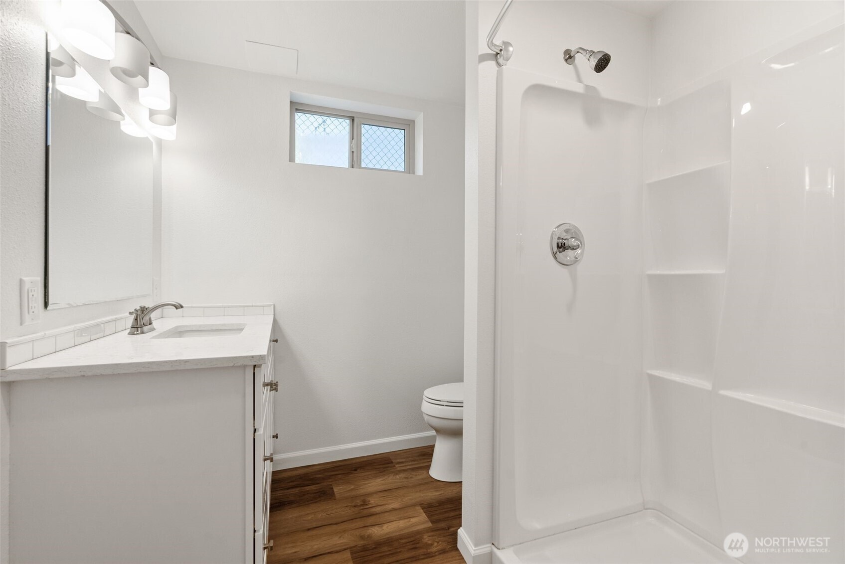 860 E 2nd Avenue Property Photo 27