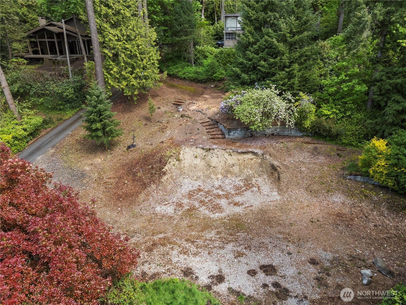 4150 Boulevard Place Property Photo 5