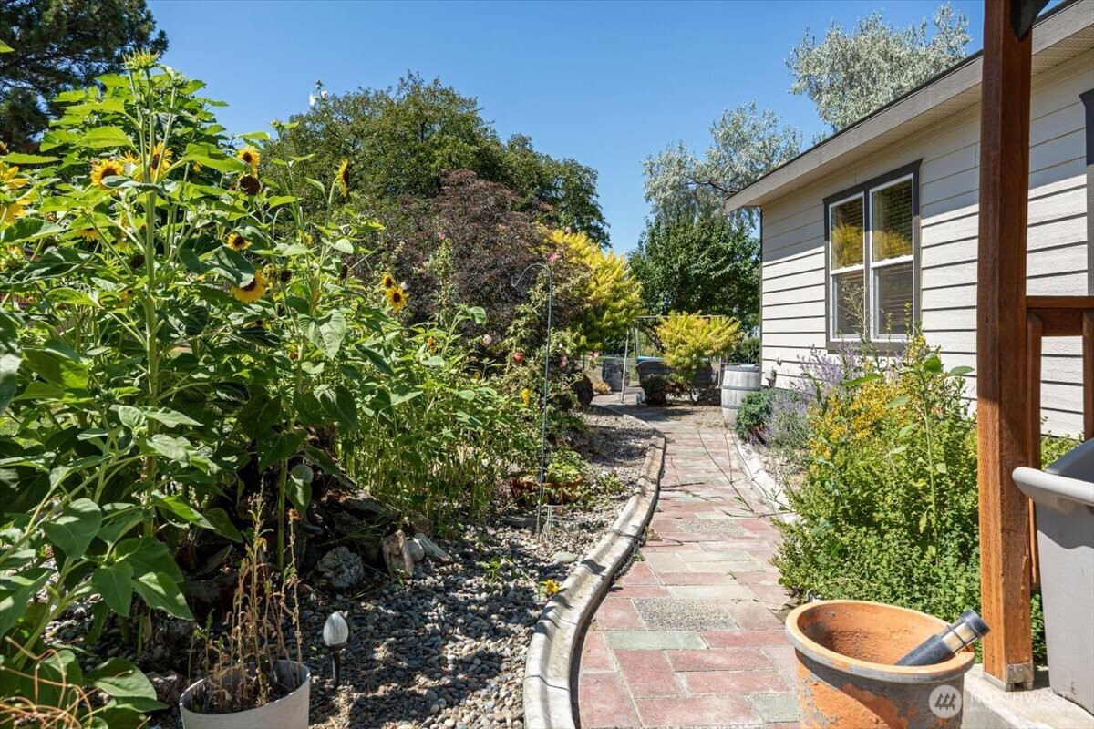 28509 N Dallas Road Property Photo 3