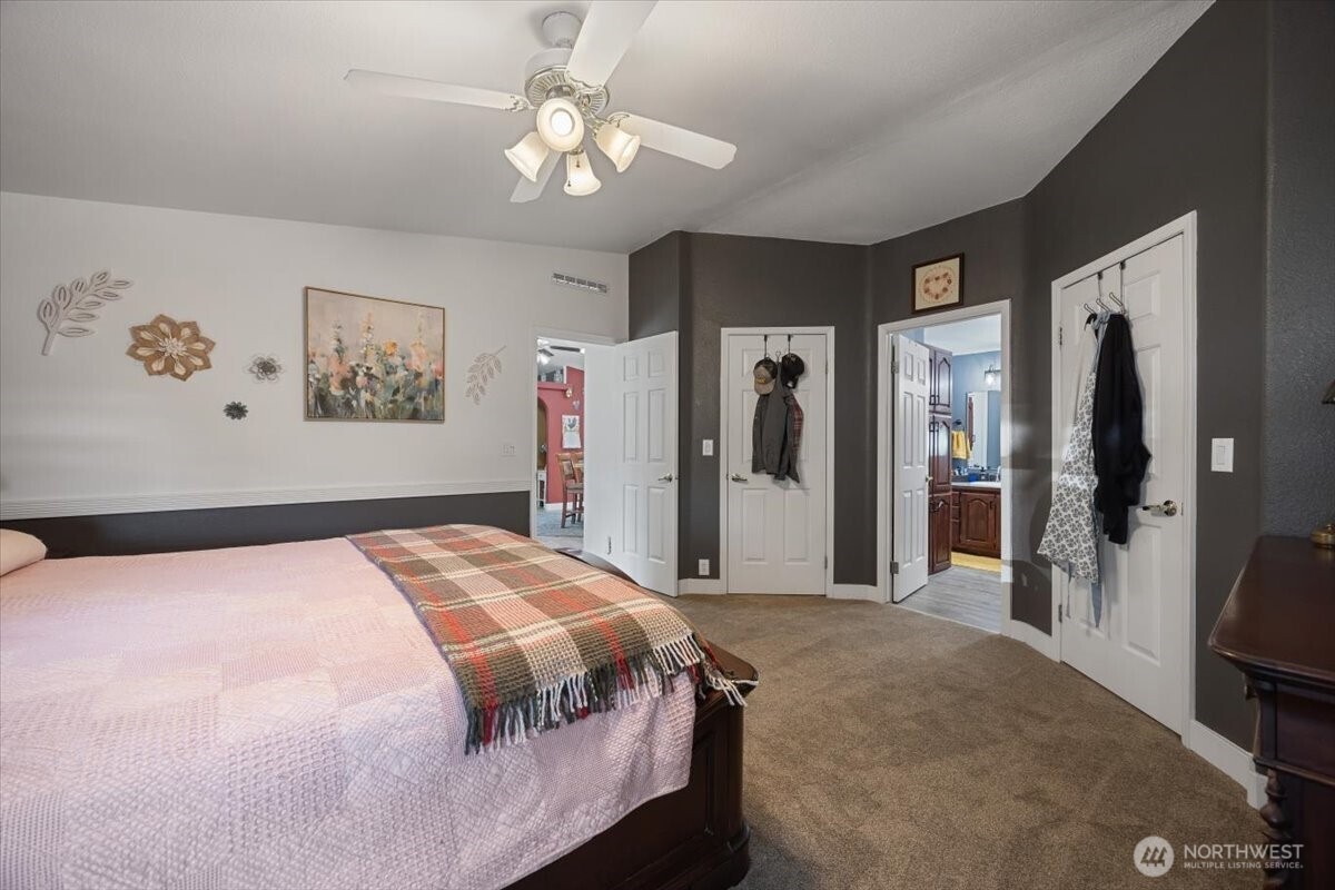 28509 N Dallas Road Property Photo 9