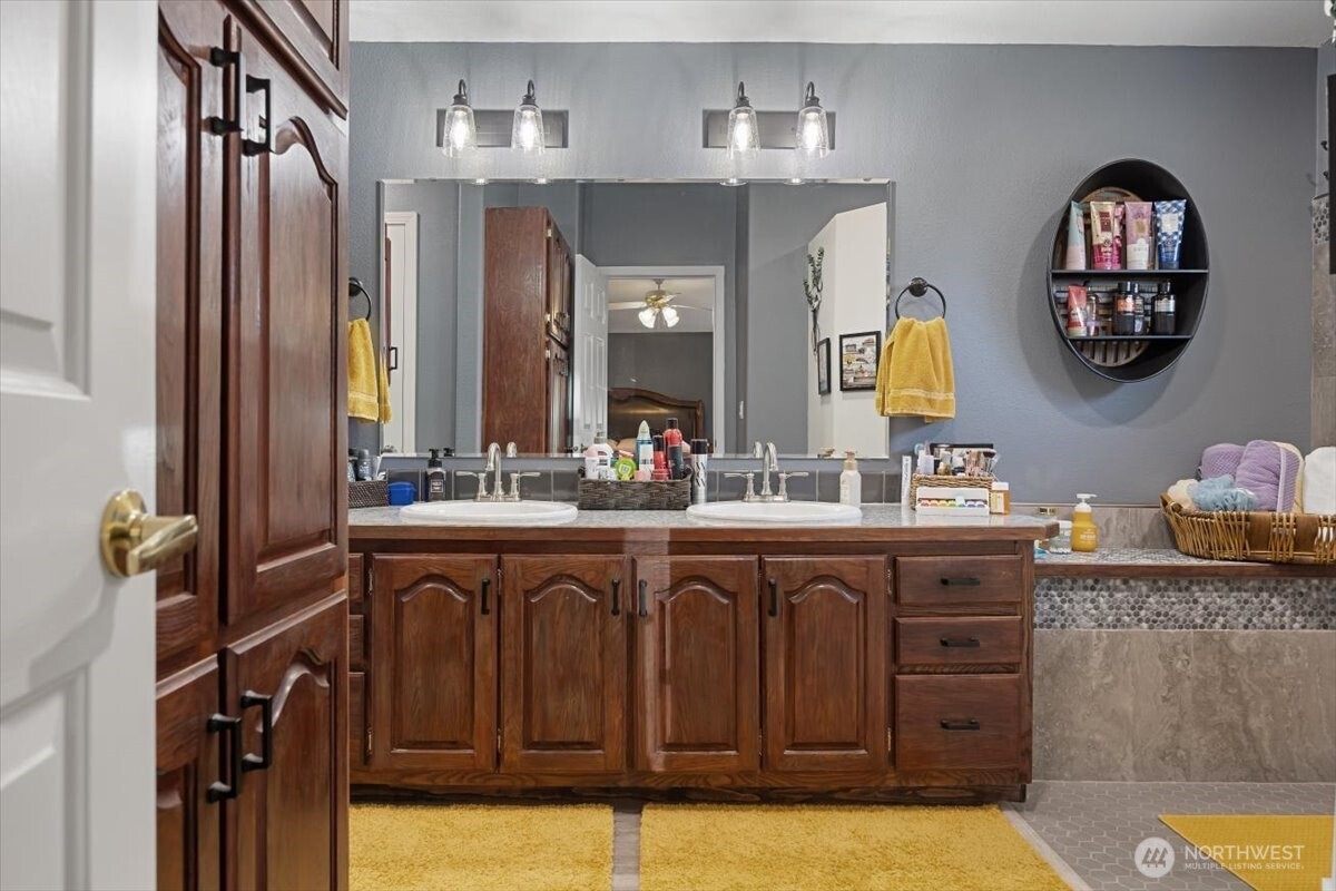 28509 N Dallas Road Property Photo 10