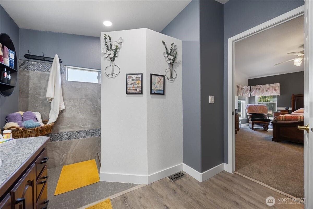 28509 N Dallas Road Property Photo 11