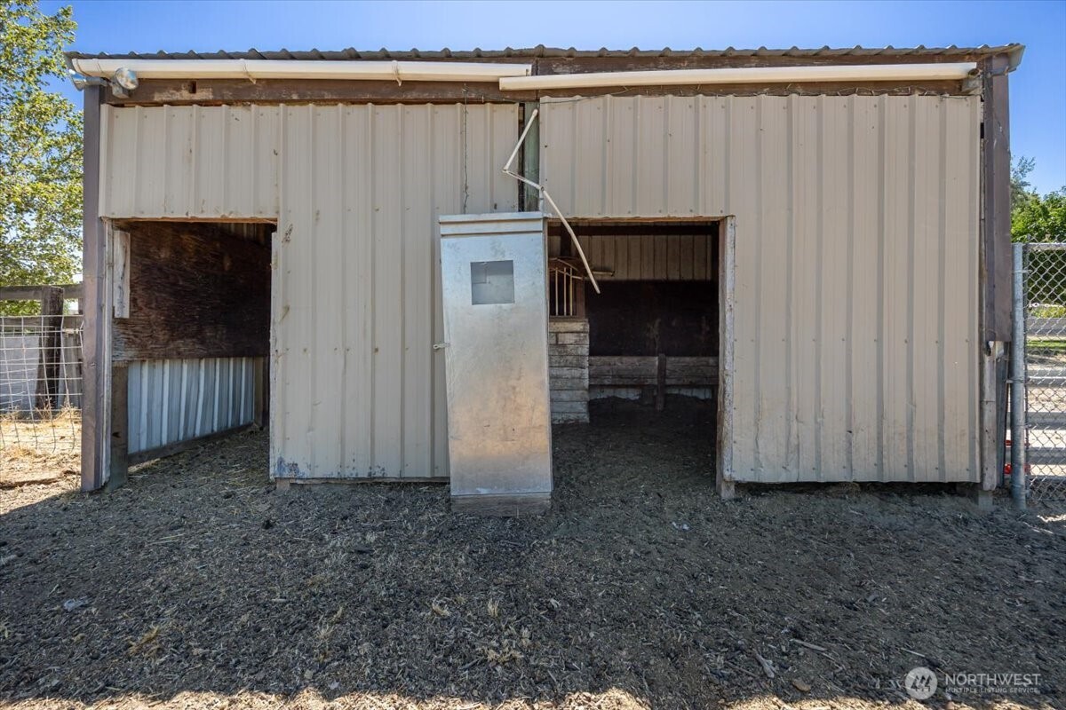 28509 N Dallas Road Property Photo 14