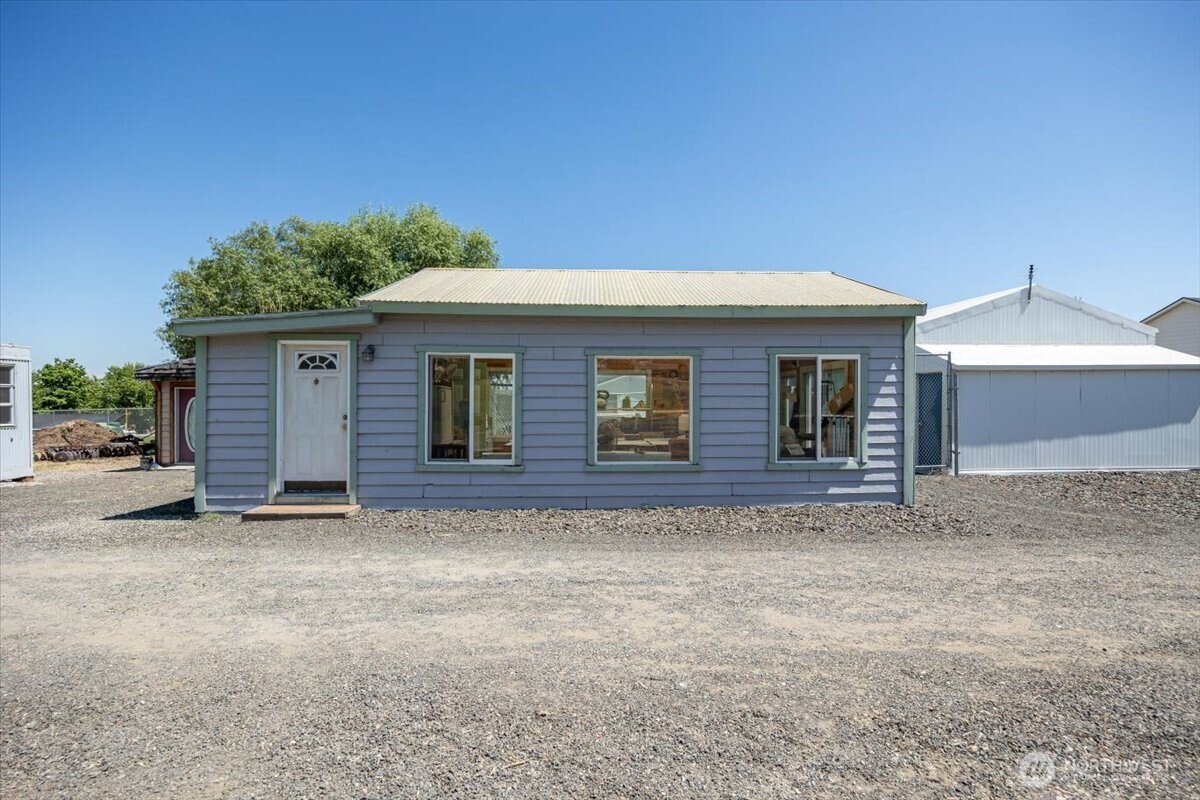 28509 N Dallas Road Property Photo 15