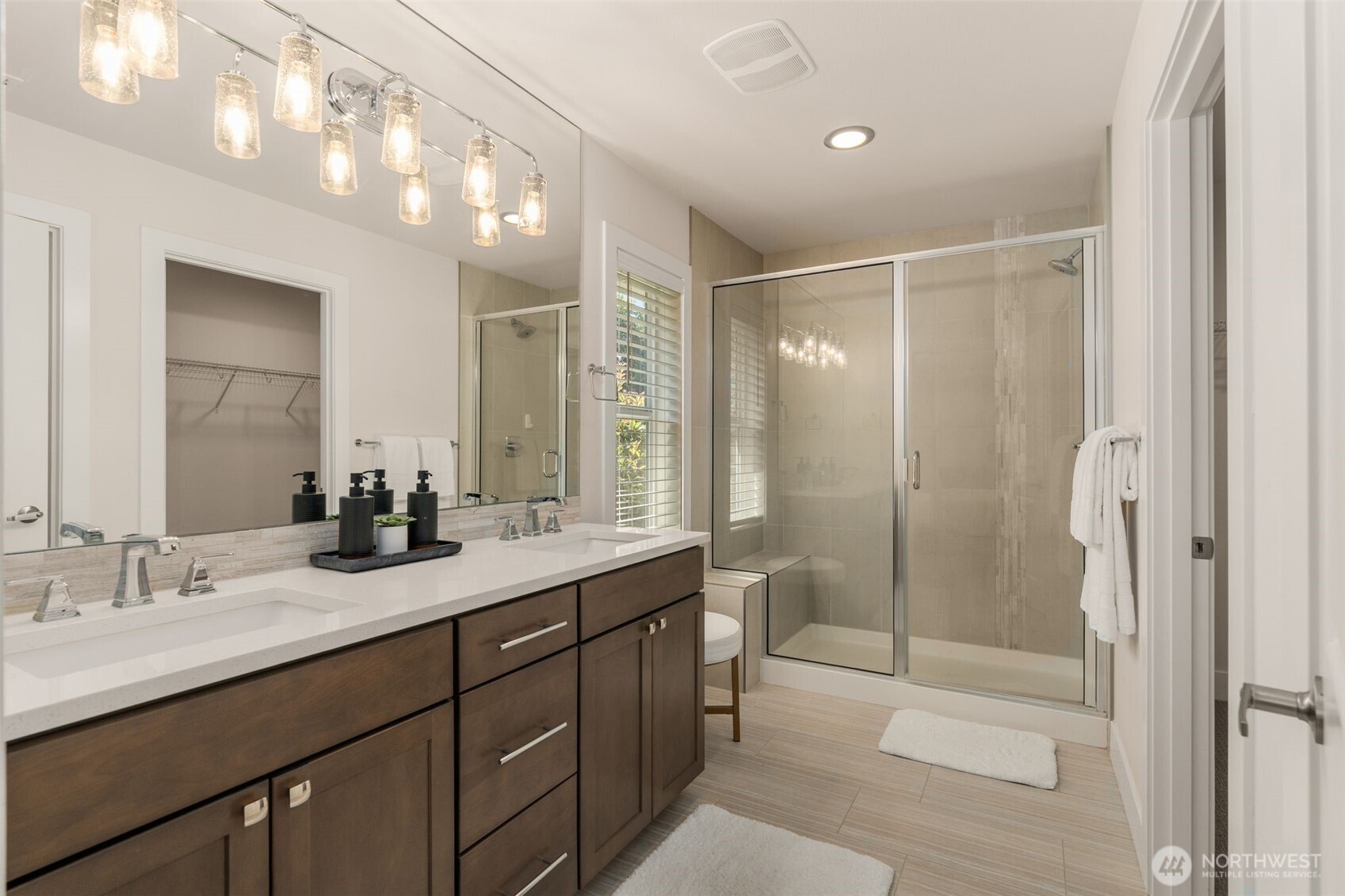 842 Chelan Place Property Photo 20