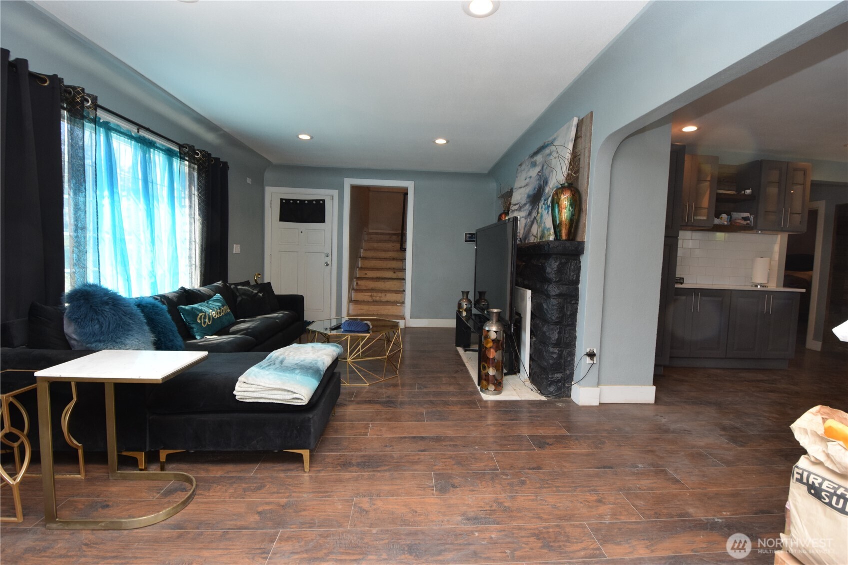 8519 Golden Given Drive Property Photo 10