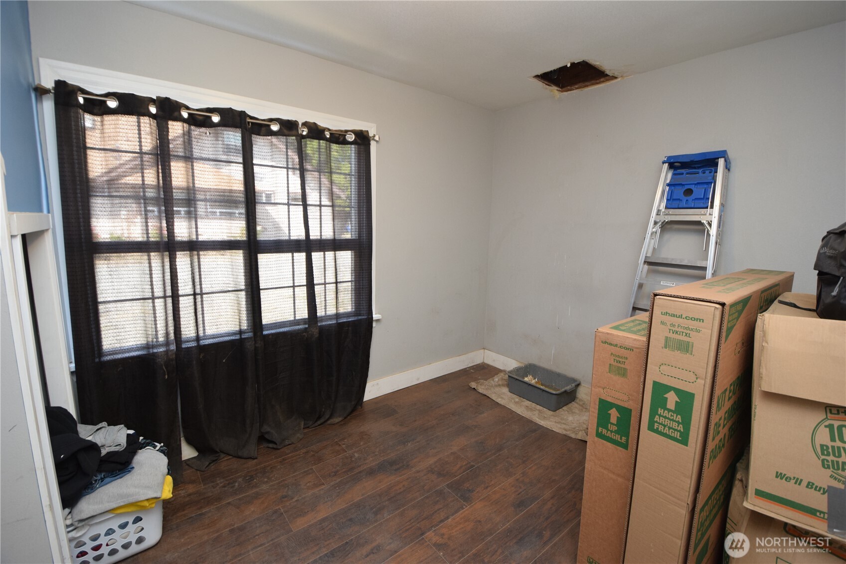 8519 Golden Given Drive Property Photo 15