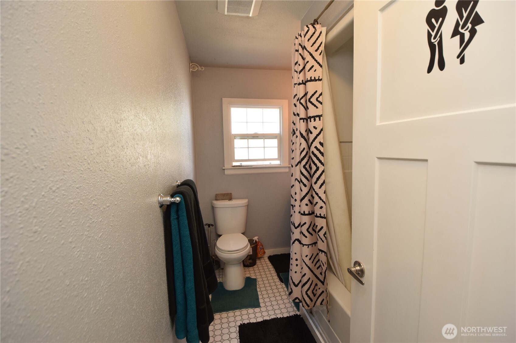 8519 Golden Given Drive Property Photo 17