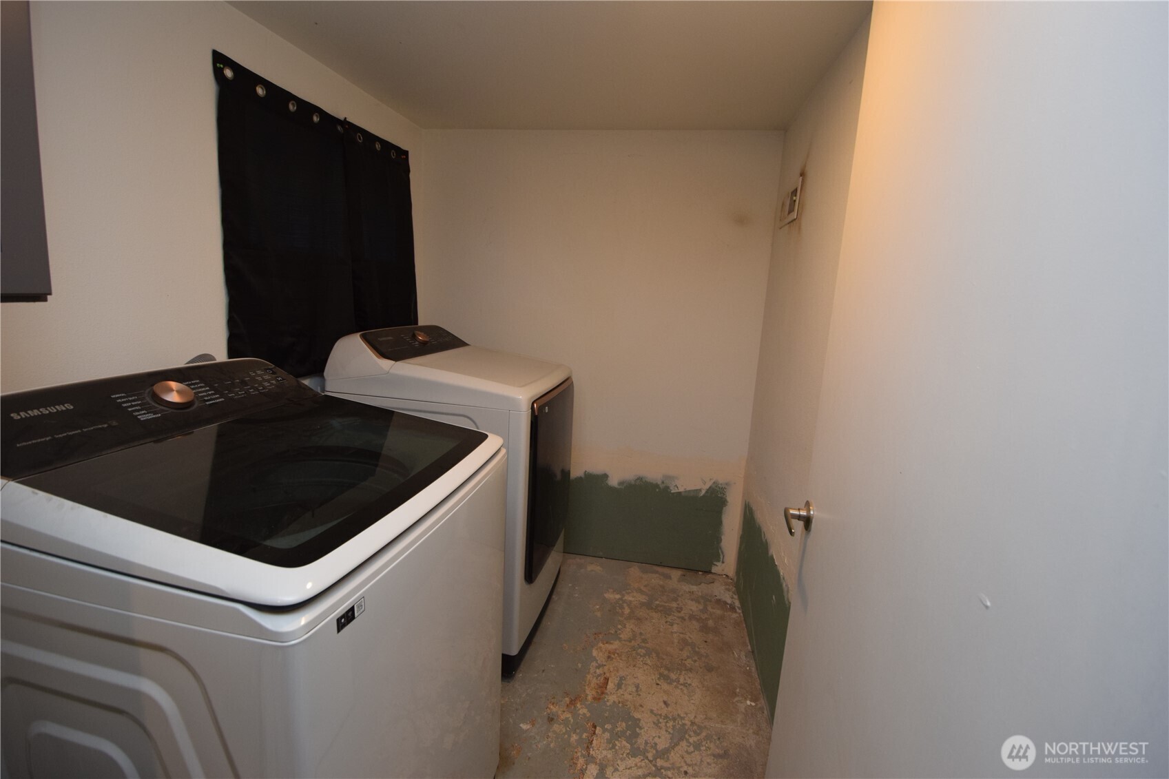 8519 Golden Given Drive Property Photo 29