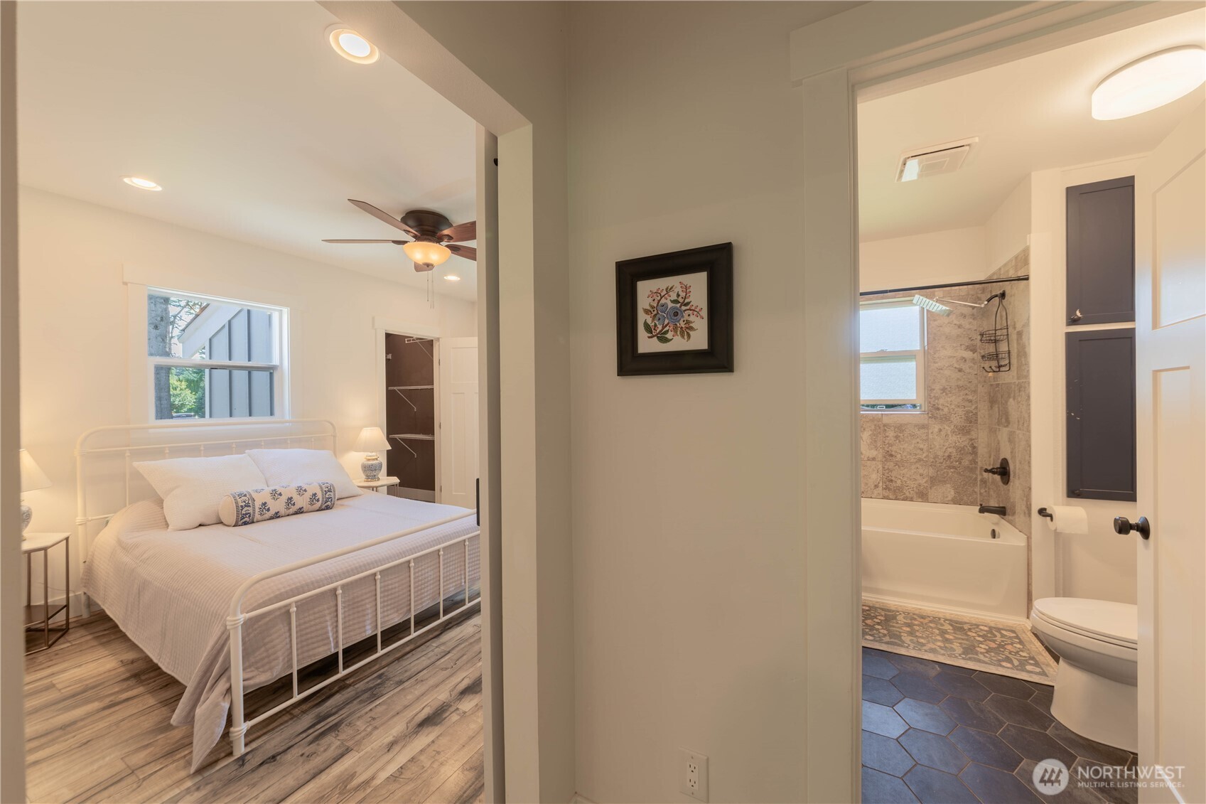 5502 Northwest Drive Property Photo 15