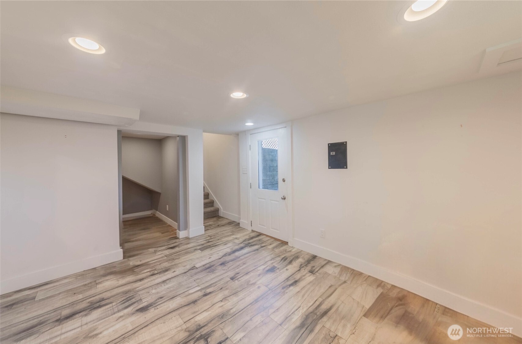 5502 Northwest Drive Property Photo 26