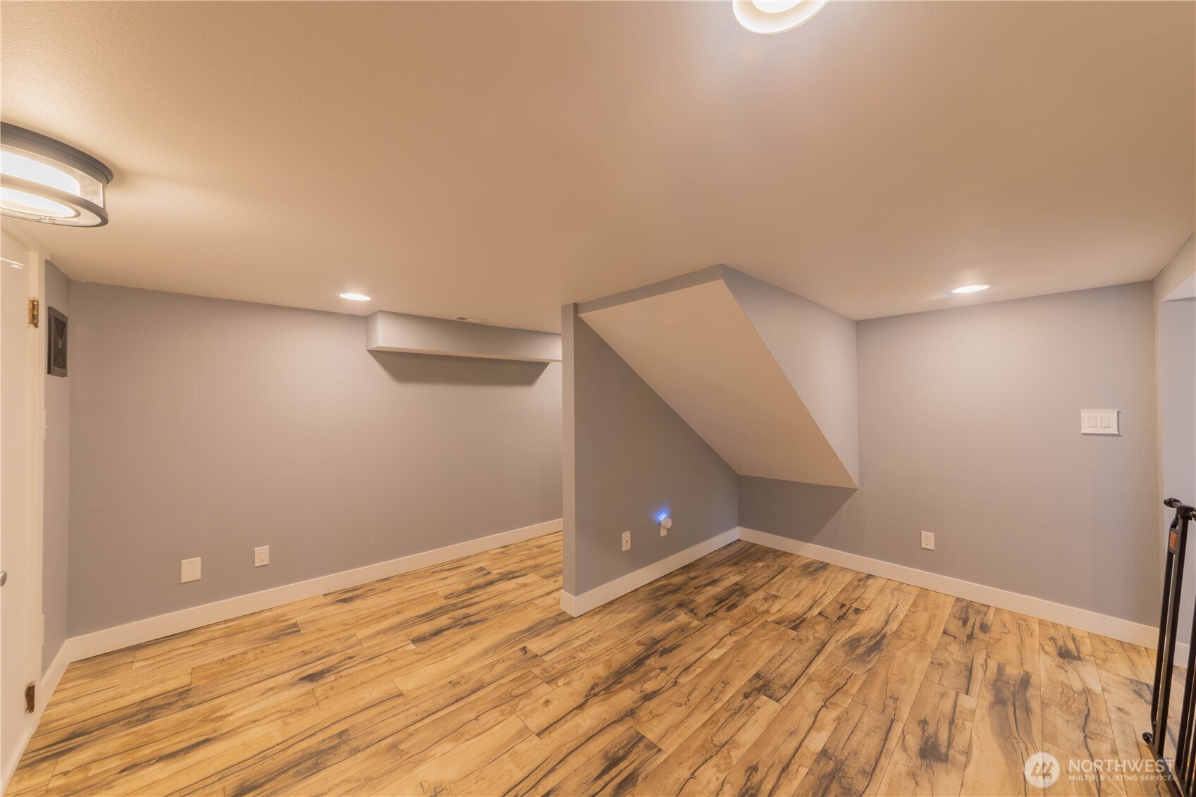 5502 Northwest Drive Property Photo 27