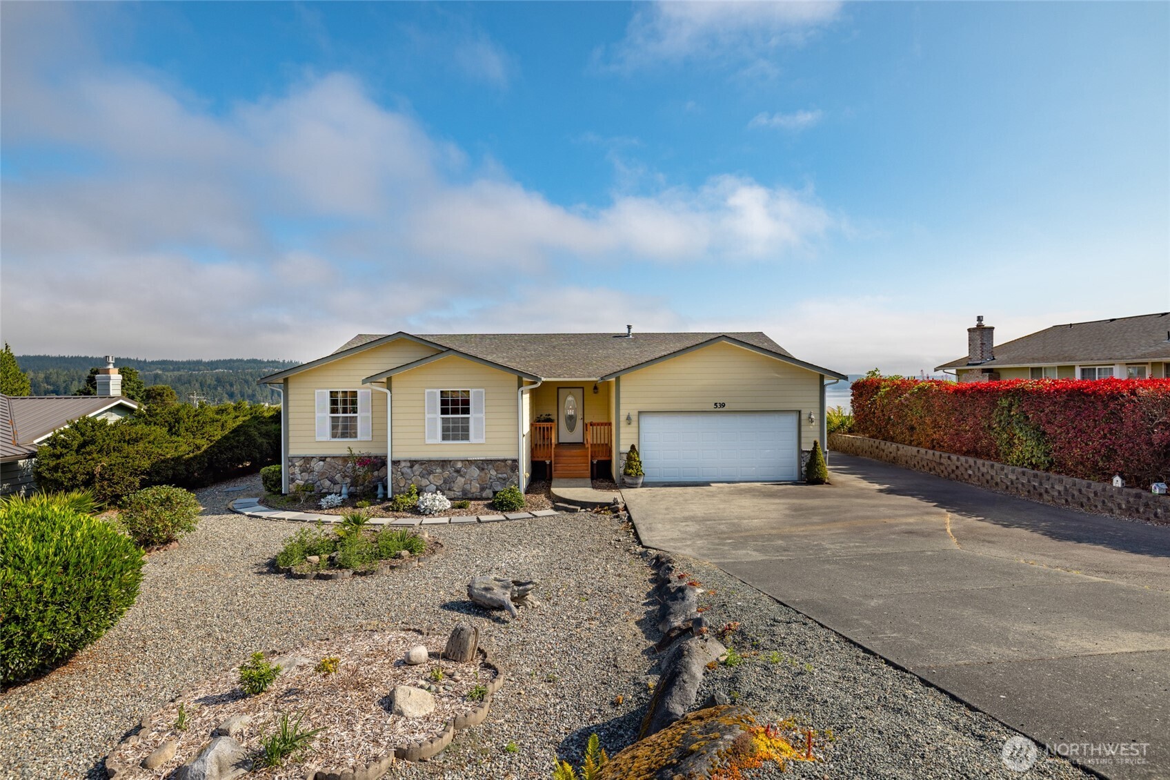 539 Birch Street Property Photo 4