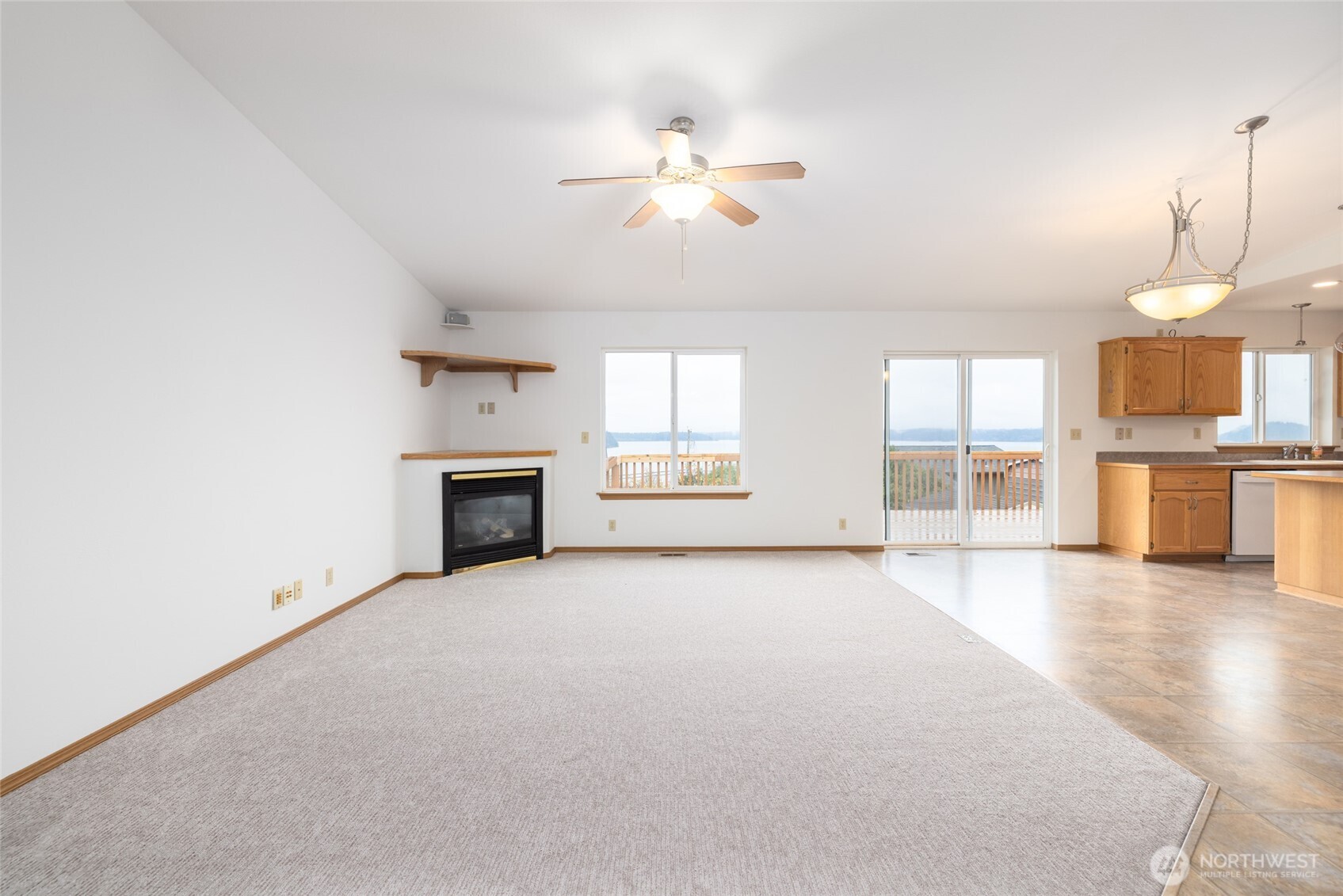 539 Birch Street Property Photo 9
