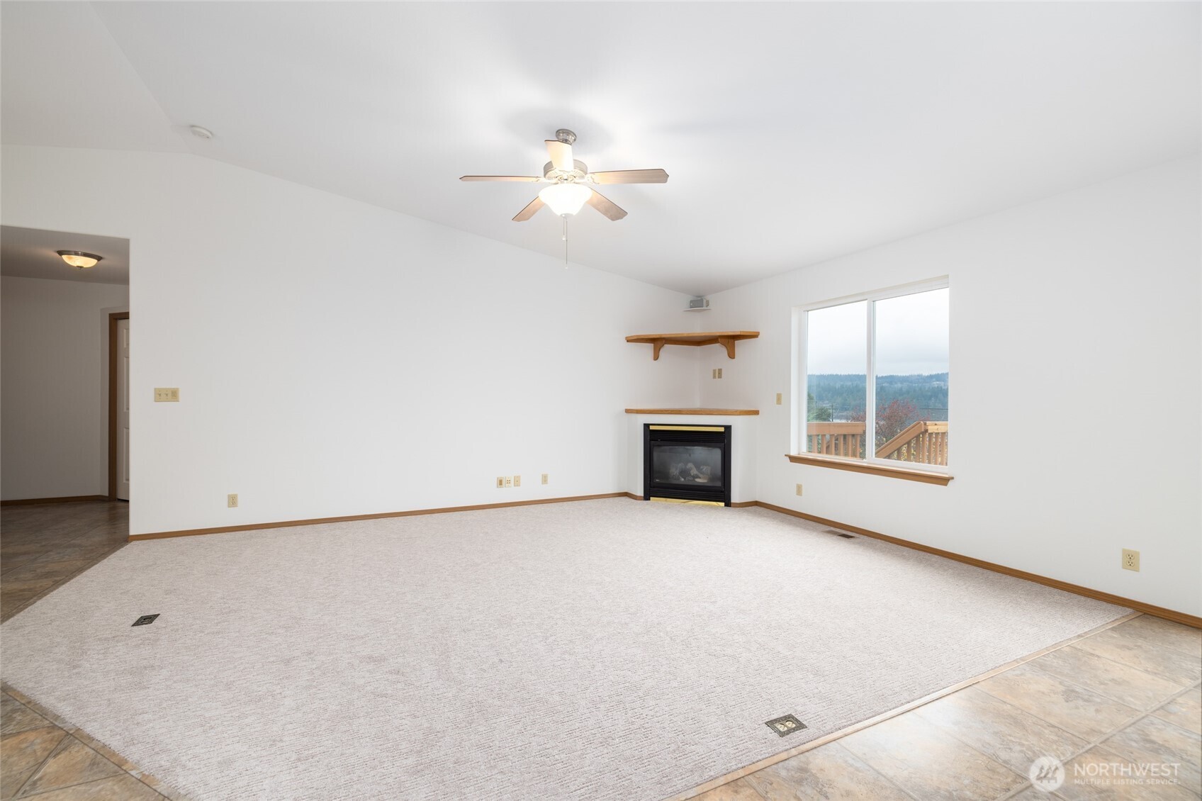 539 Birch Street Property Photo 10