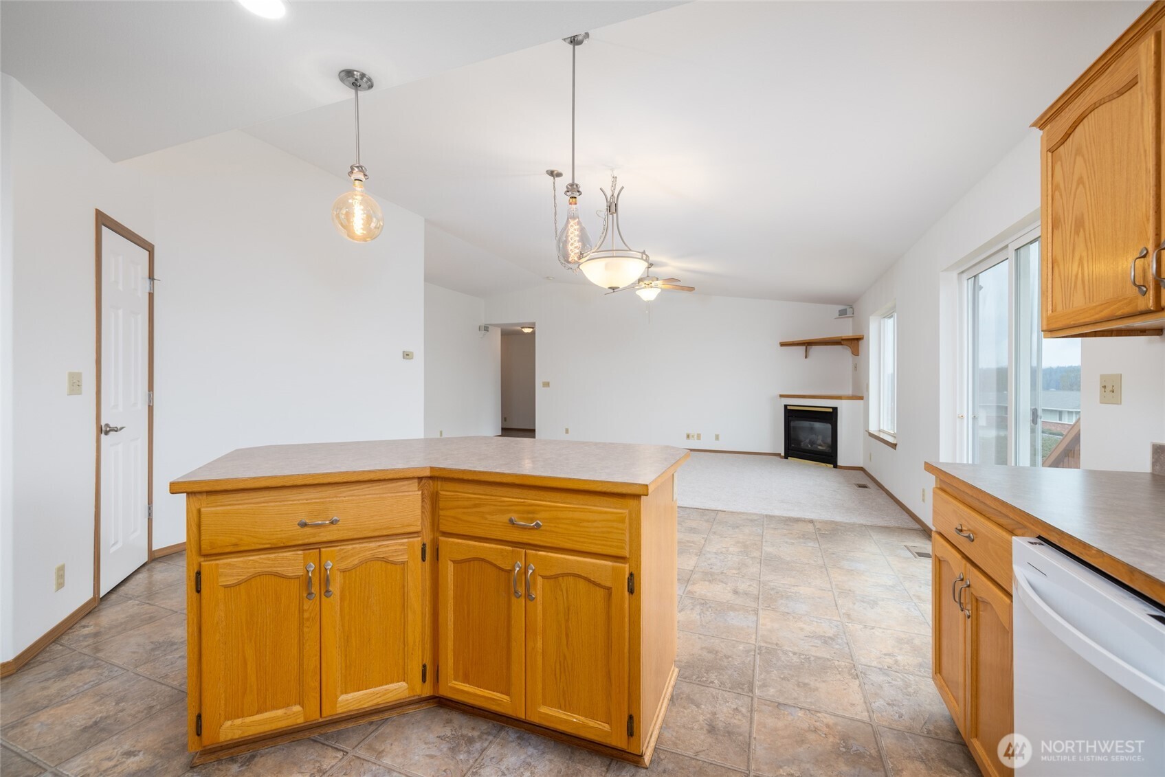 539 Birch Street Property Photo 17