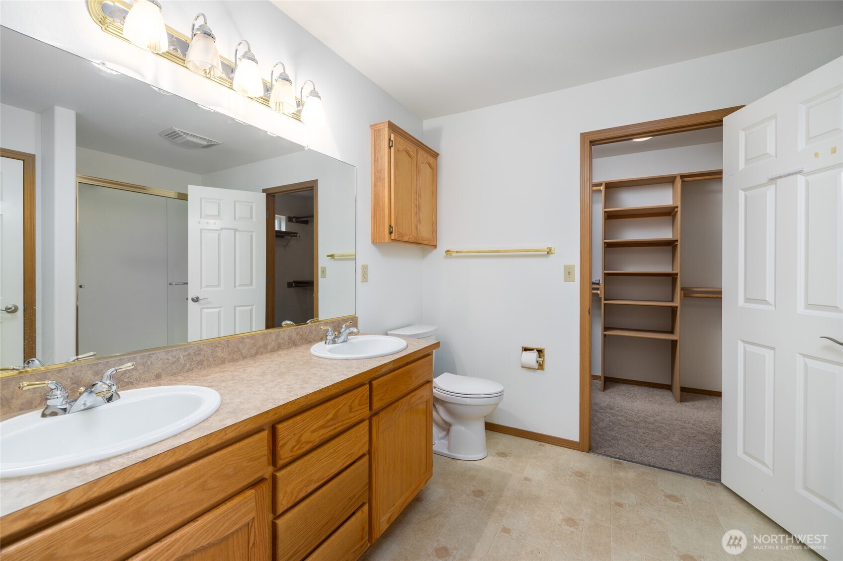 539 Birch Street Property Photo 20