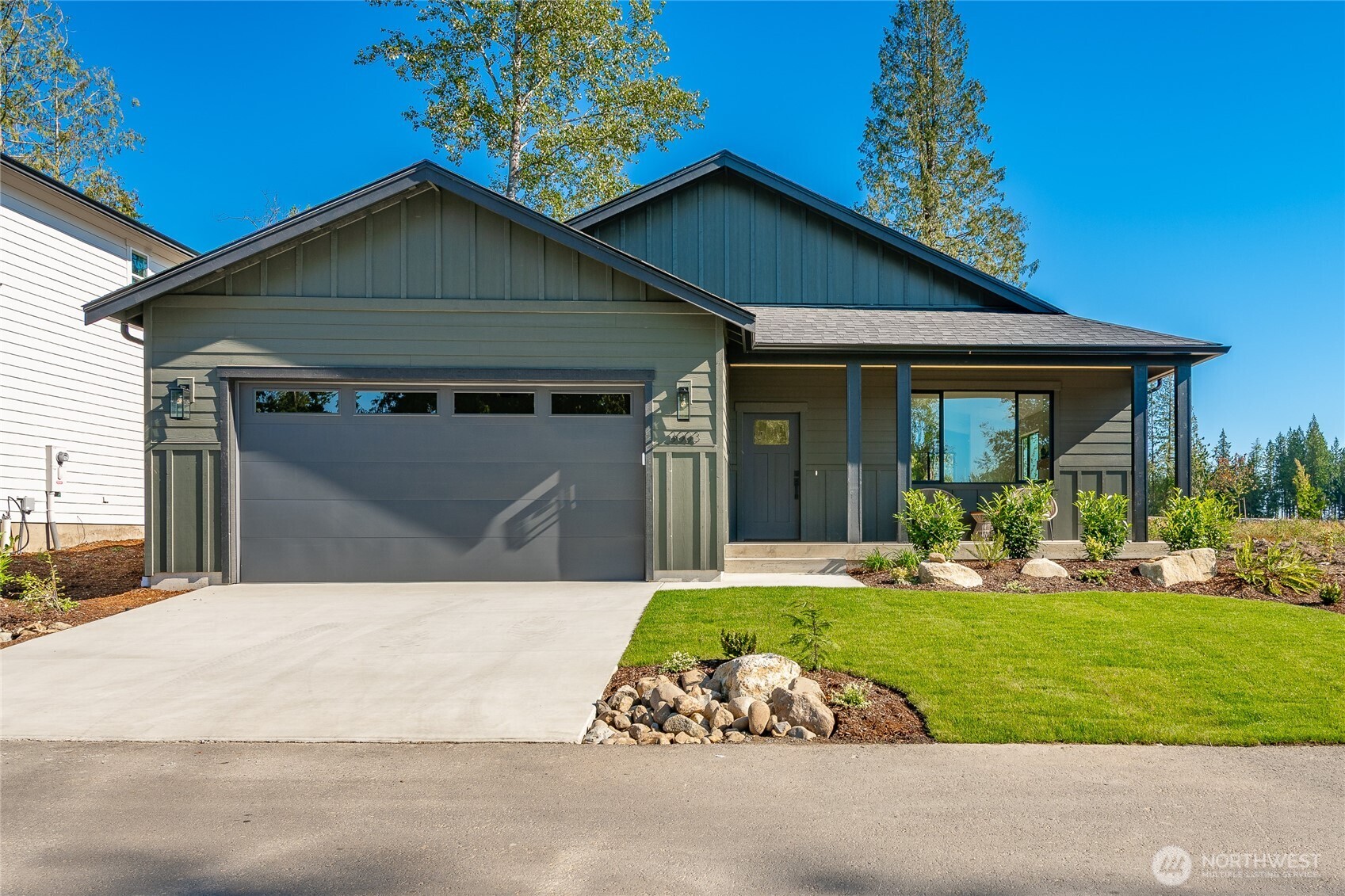 3003 Oleander Lane Property Photo 1