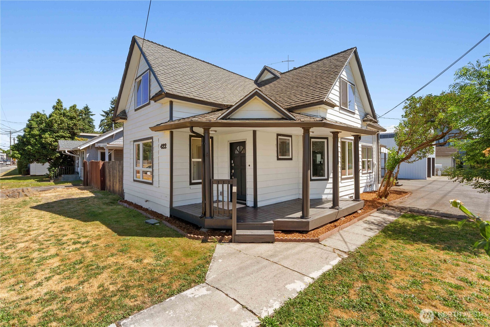 422 W Main Avenue Property Photo 3