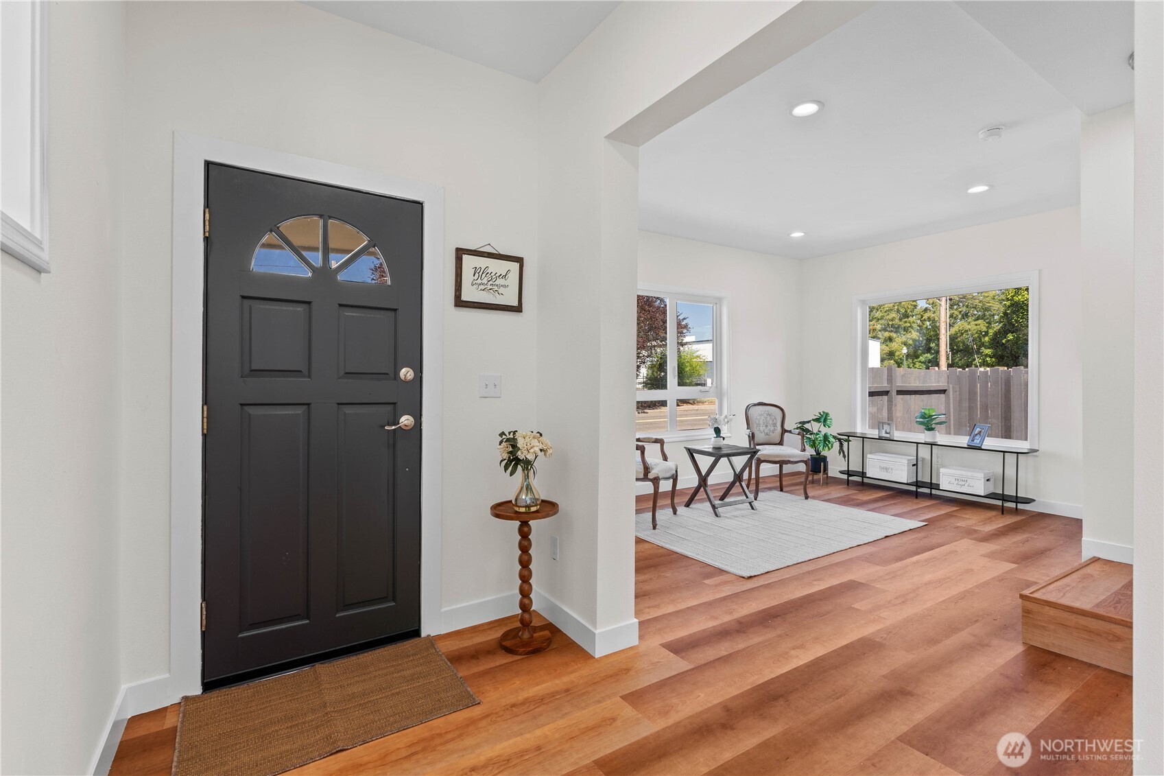 422 W Main Avenue Property Photo 5