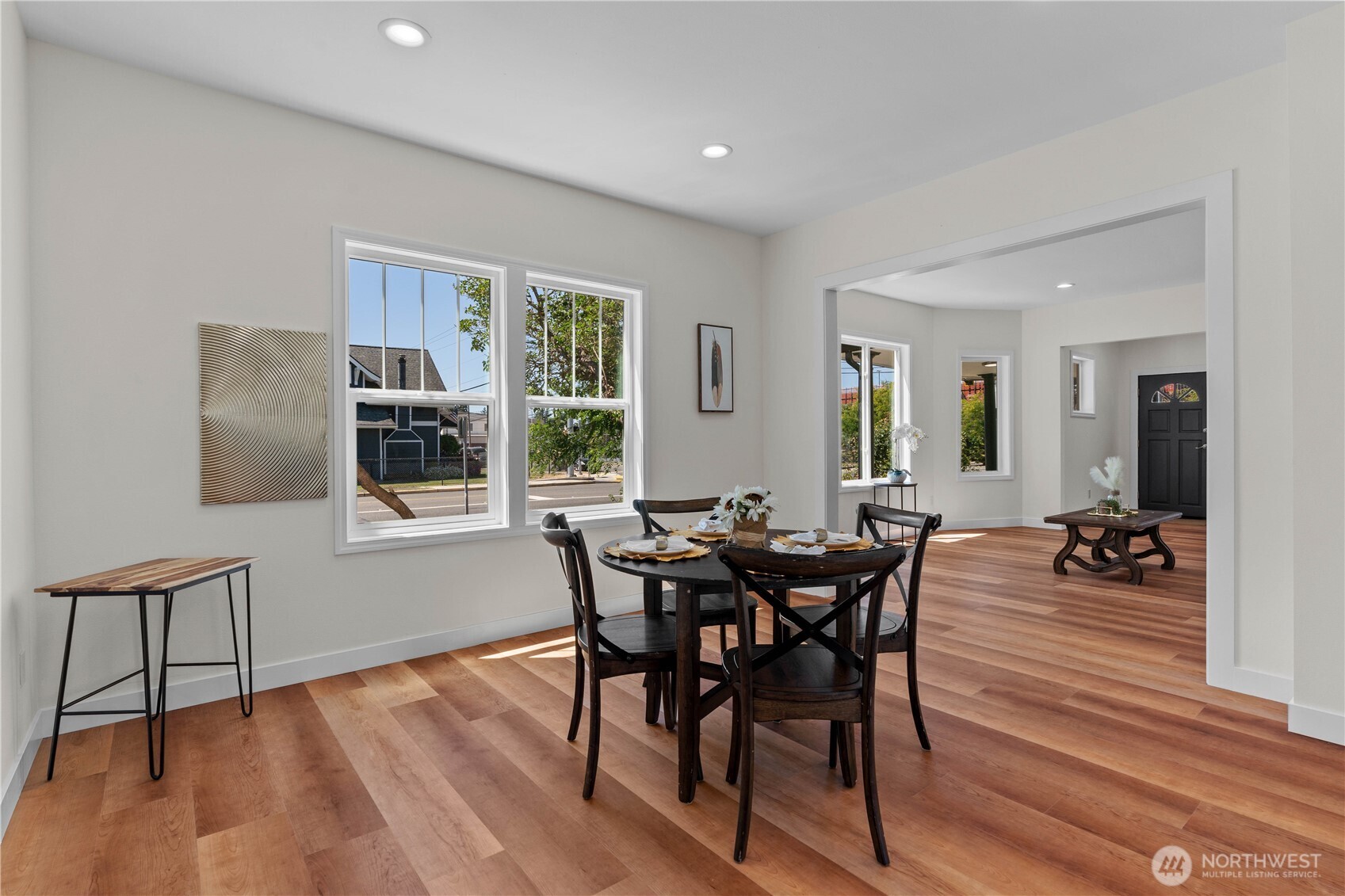 422 W Main Avenue Property Photo 9