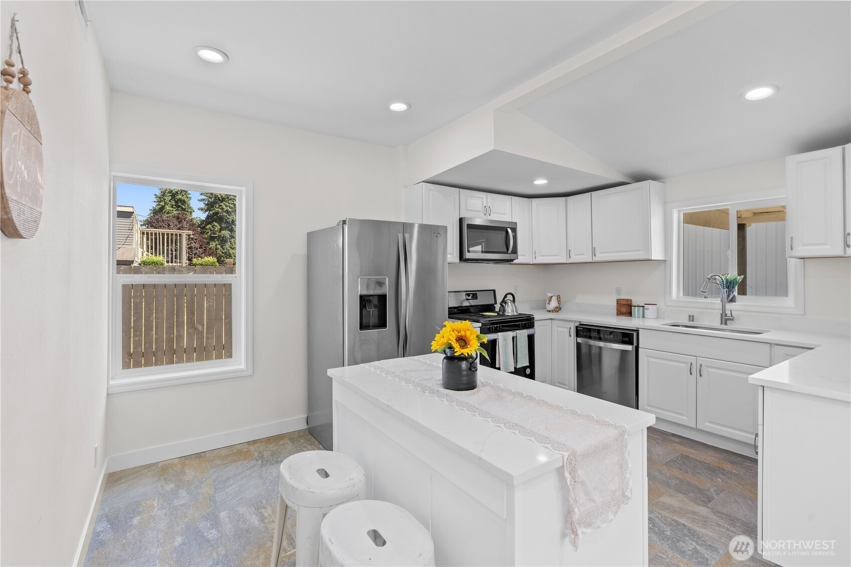 422 W Main Avenue Property Photo 12