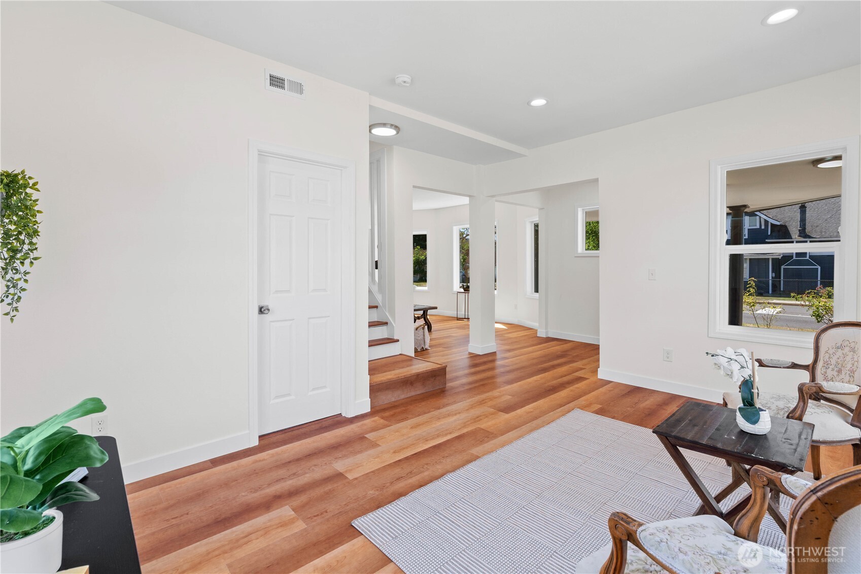 422 W Main Avenue Property Photo 17