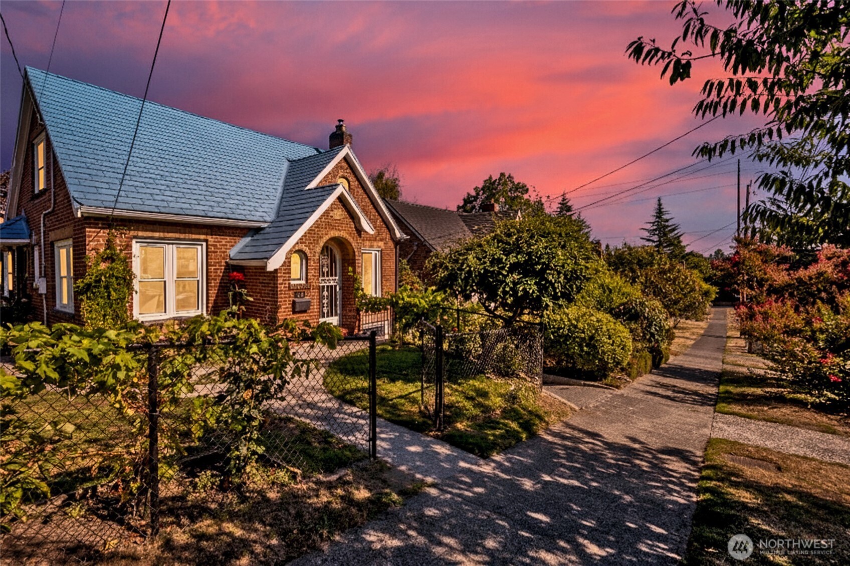 334 NE 57th Street Property Photo 1