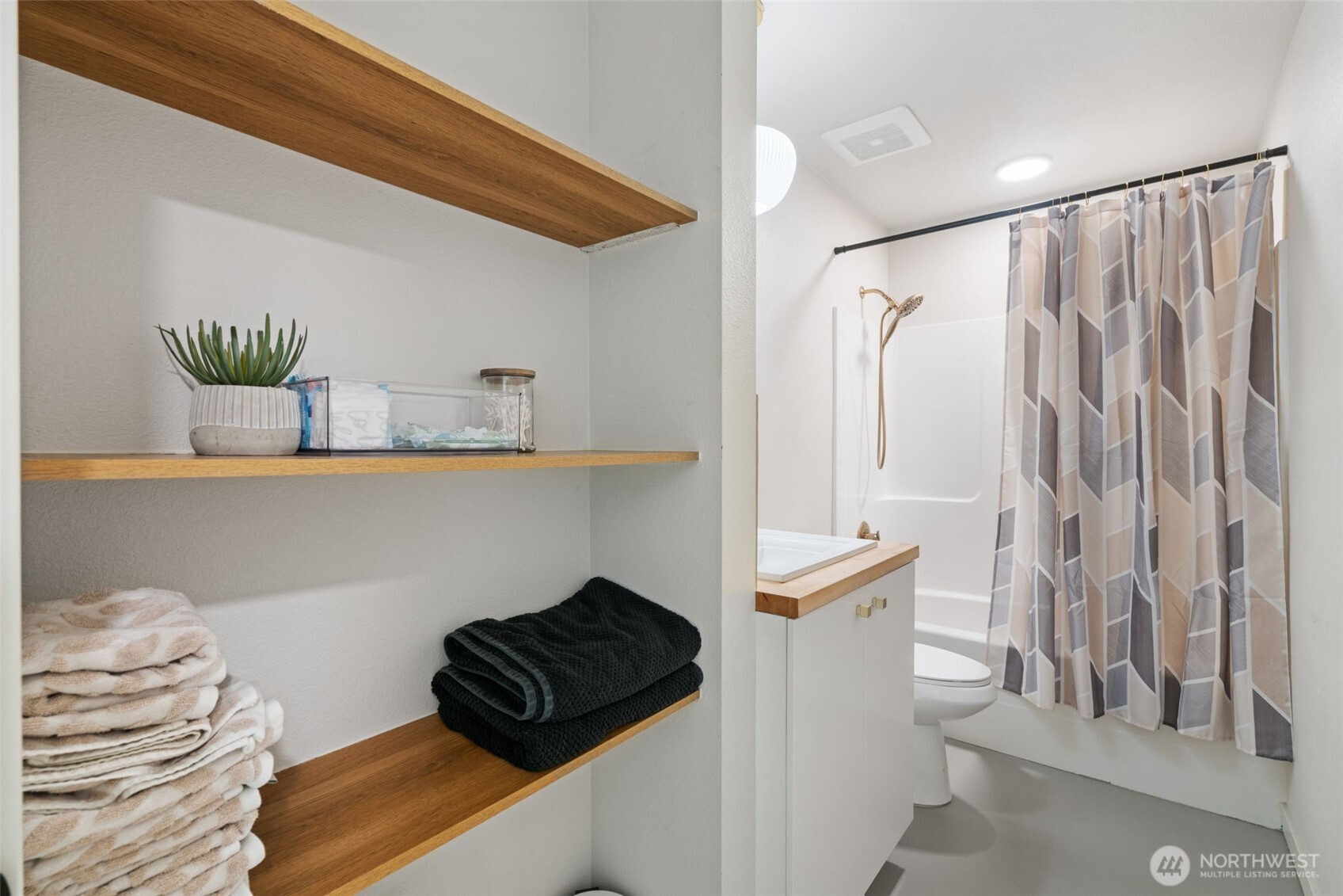 5601 Lewis River Road Property Photo 32