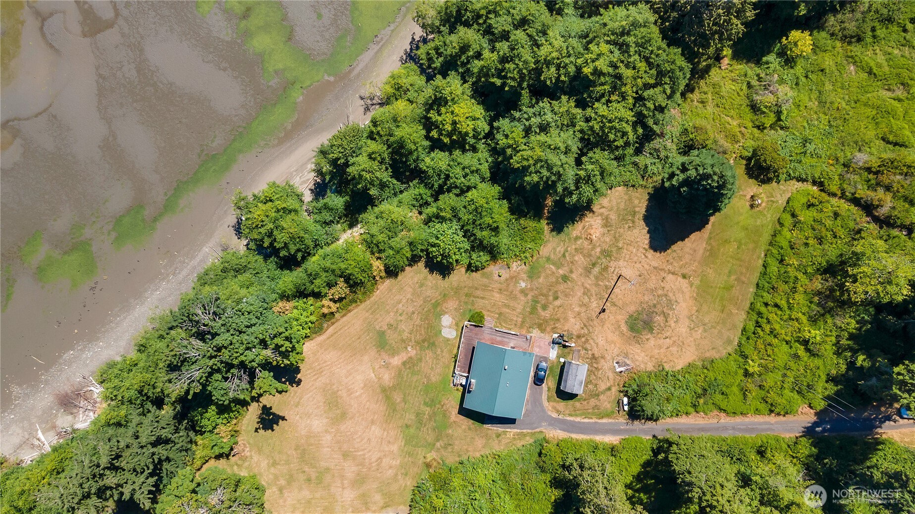 4745 Saratoga Road Property Photo 5