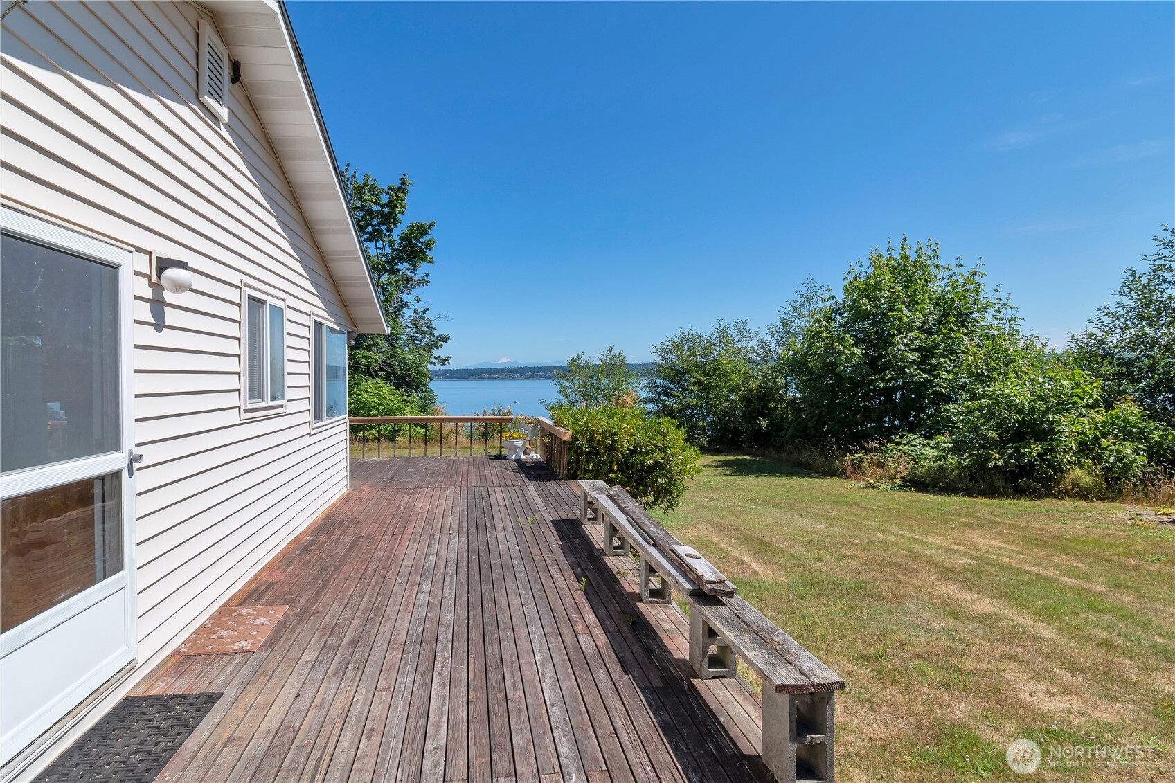 4745 Saratoga Road Property Photo 7