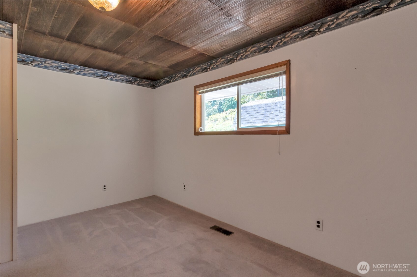 4745 Saratoga Road Property Photo 16